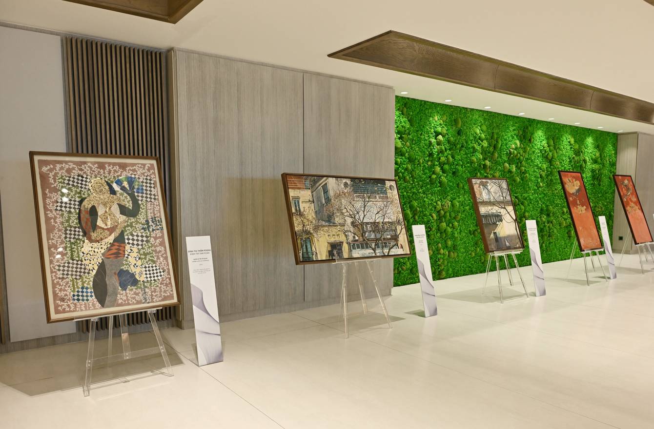 gallery-photo