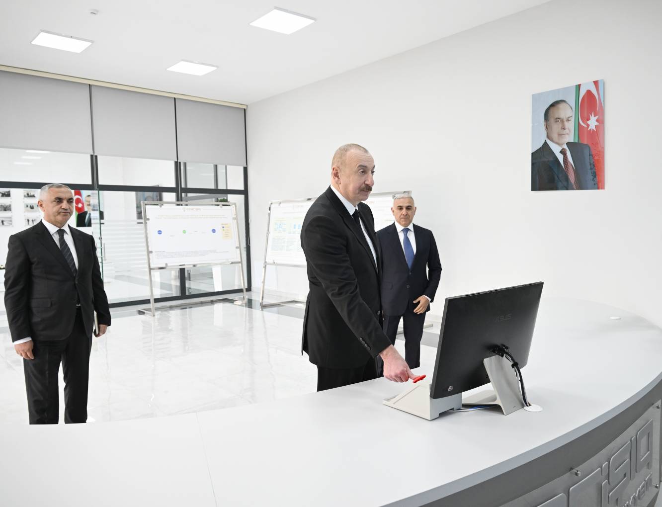 gallery-photo