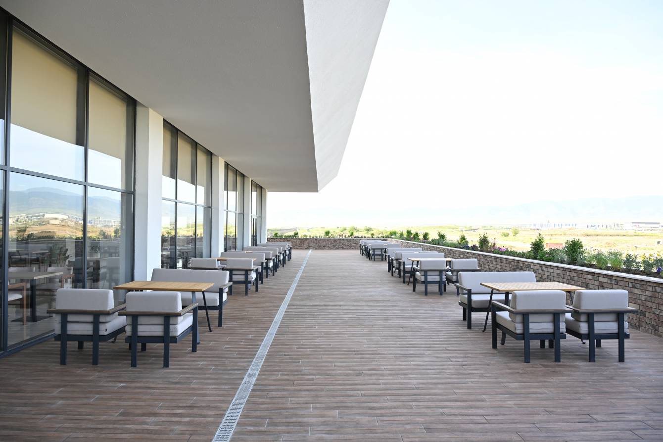 gallery-photo