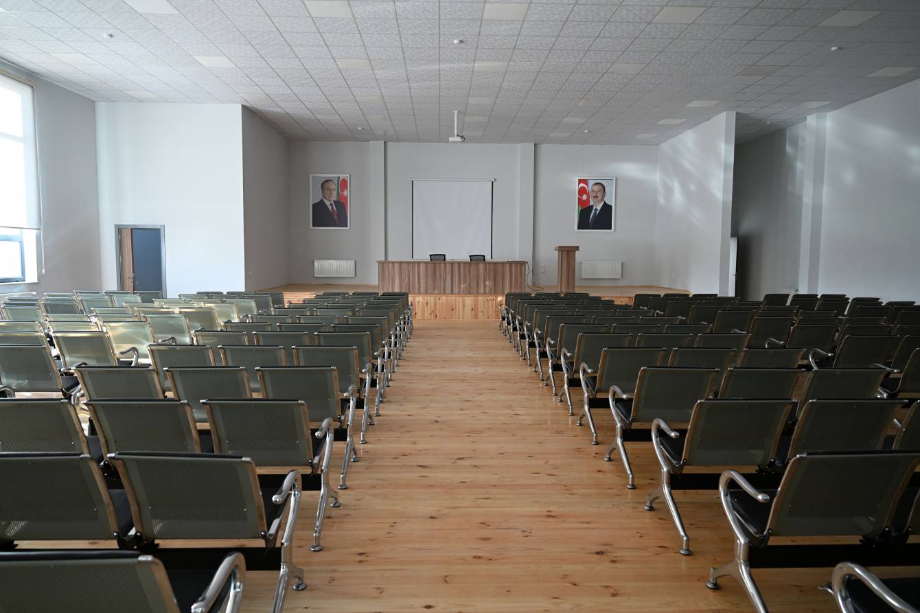 gallery-photo
