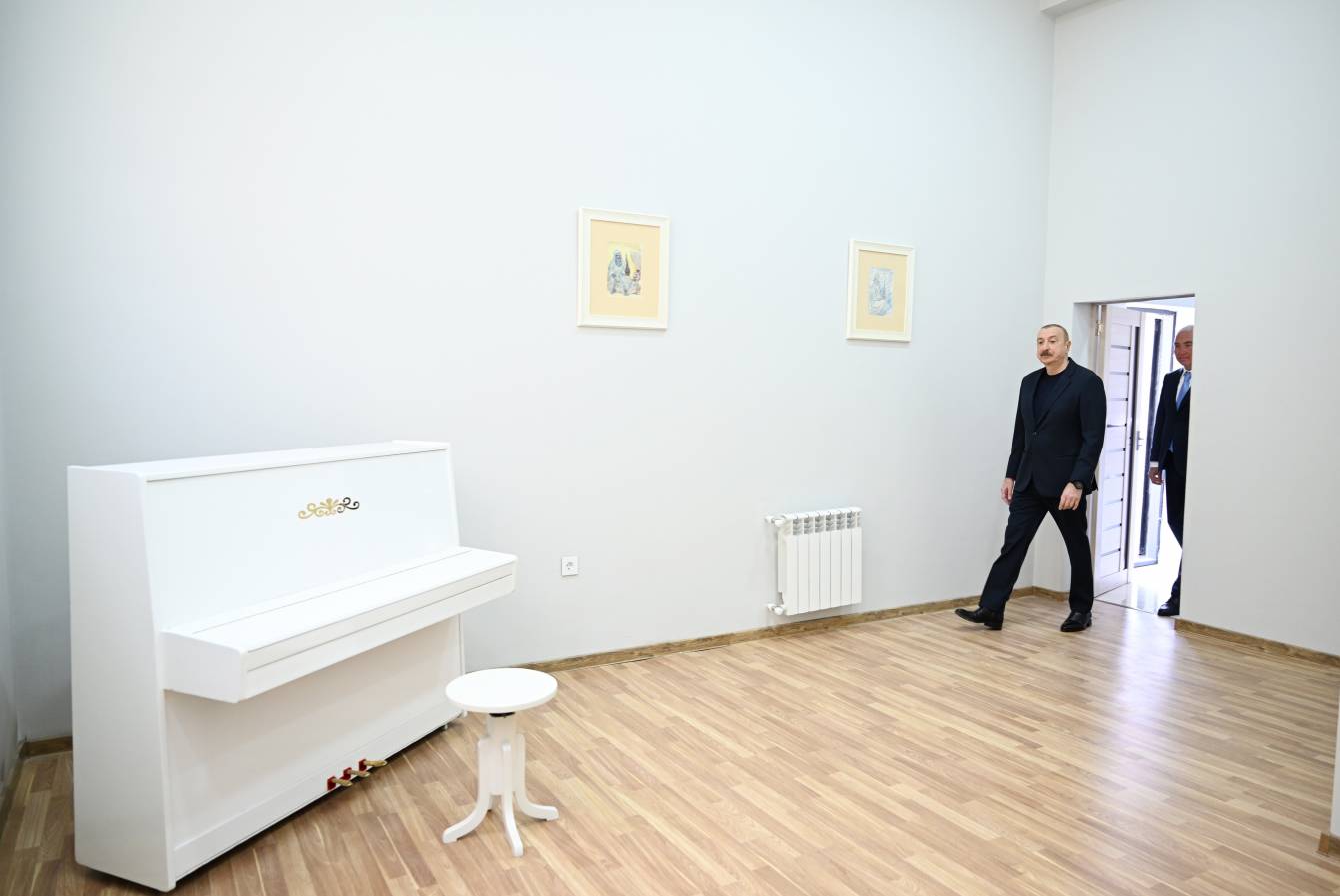 gallery-photo