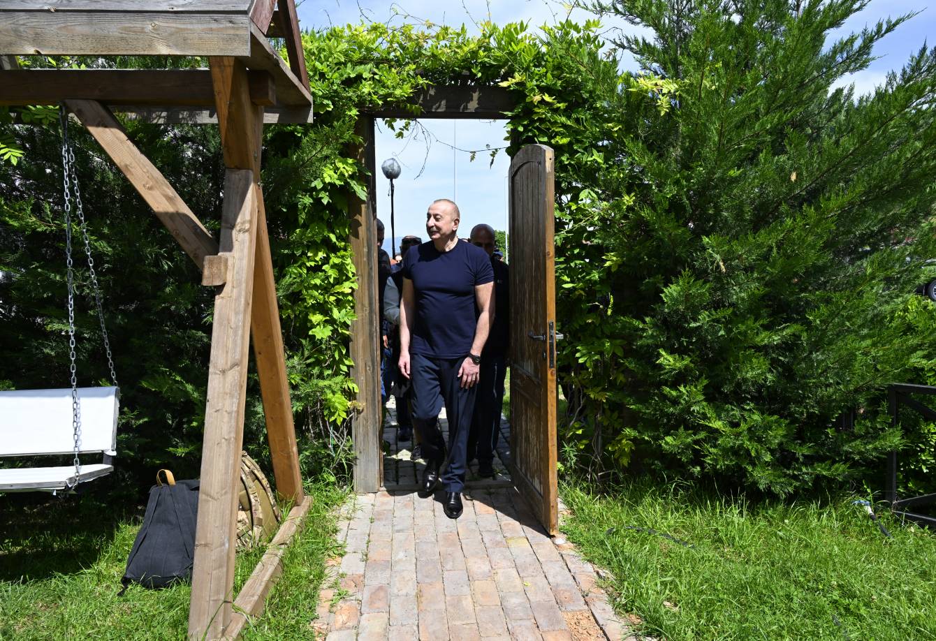 gallery-photo