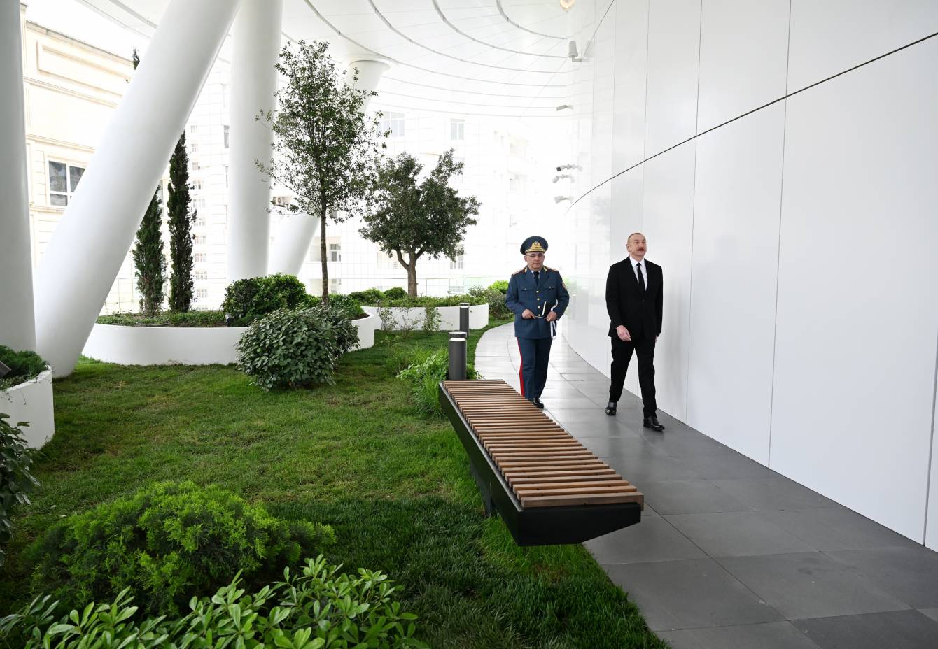 gallery-photo
