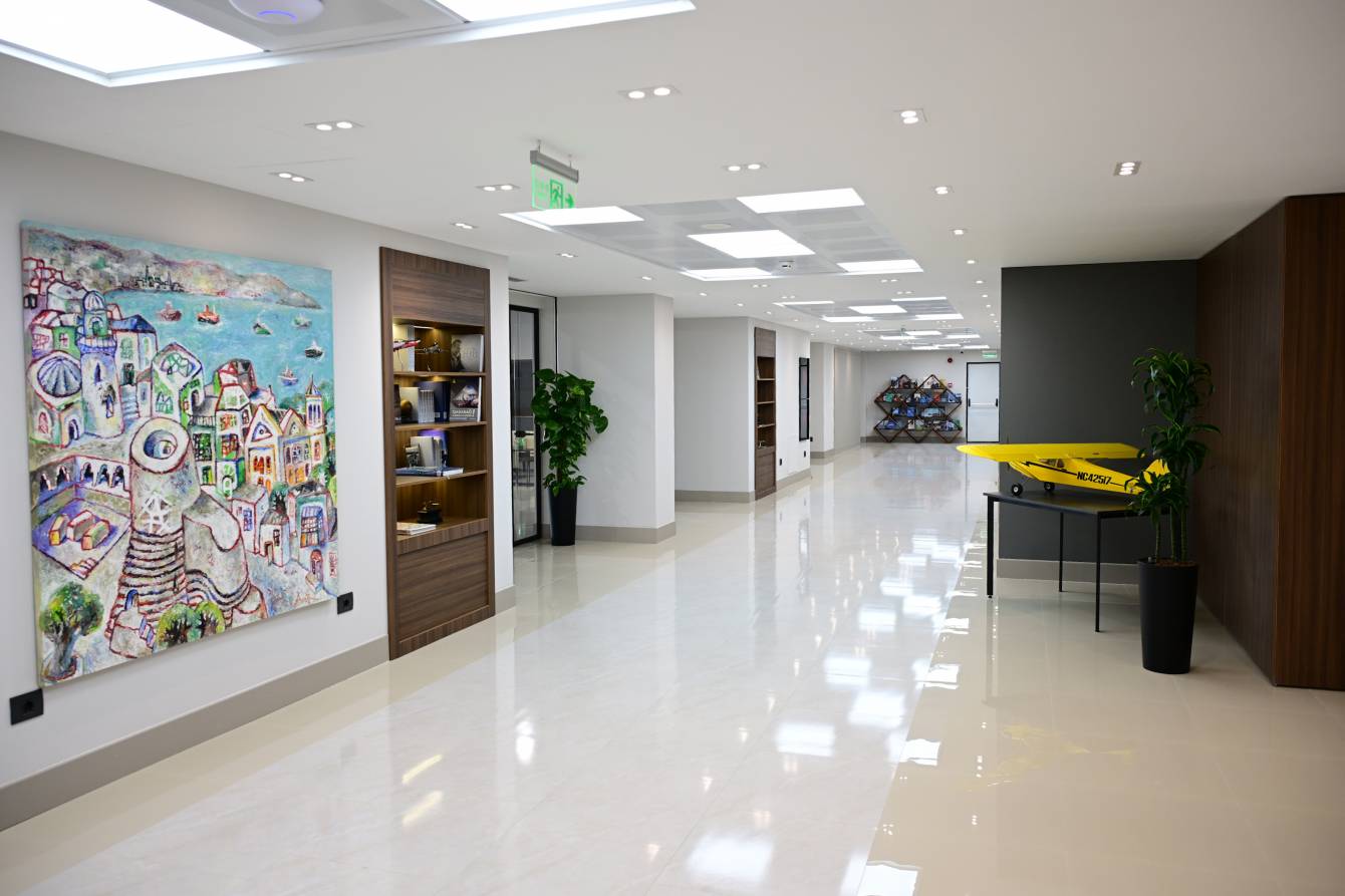 gallery-photo