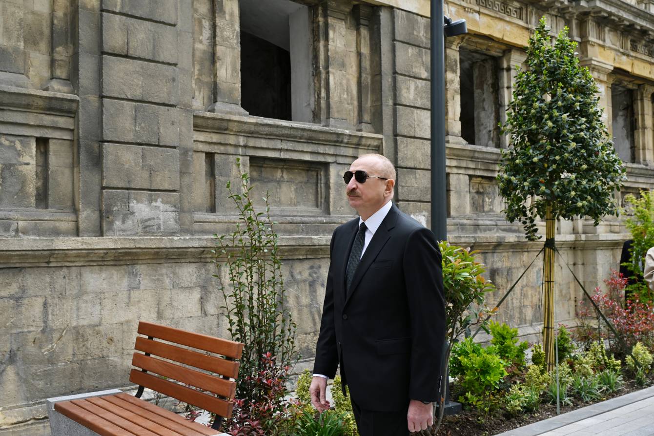 gallery-photo