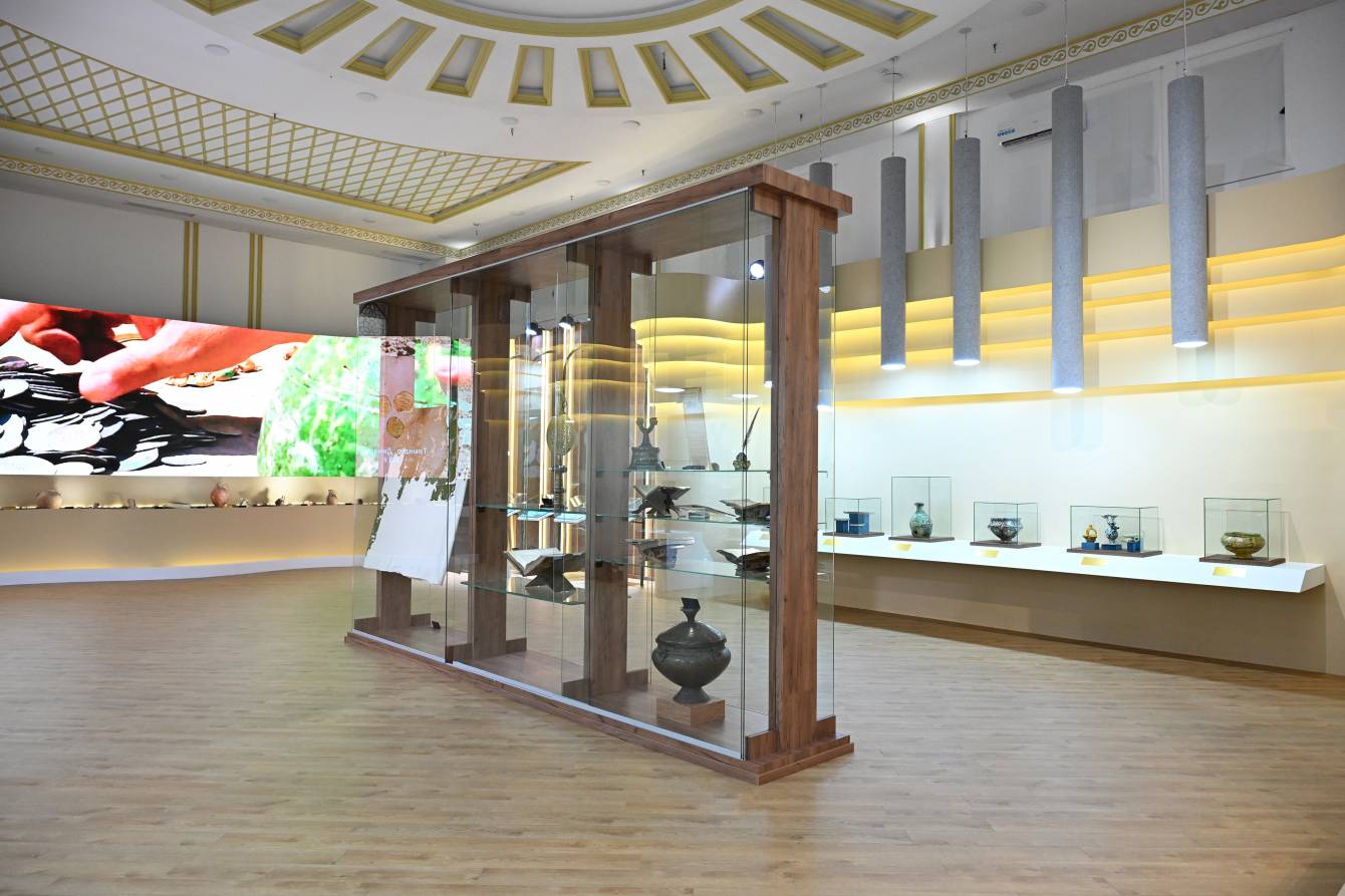 gallery-photo