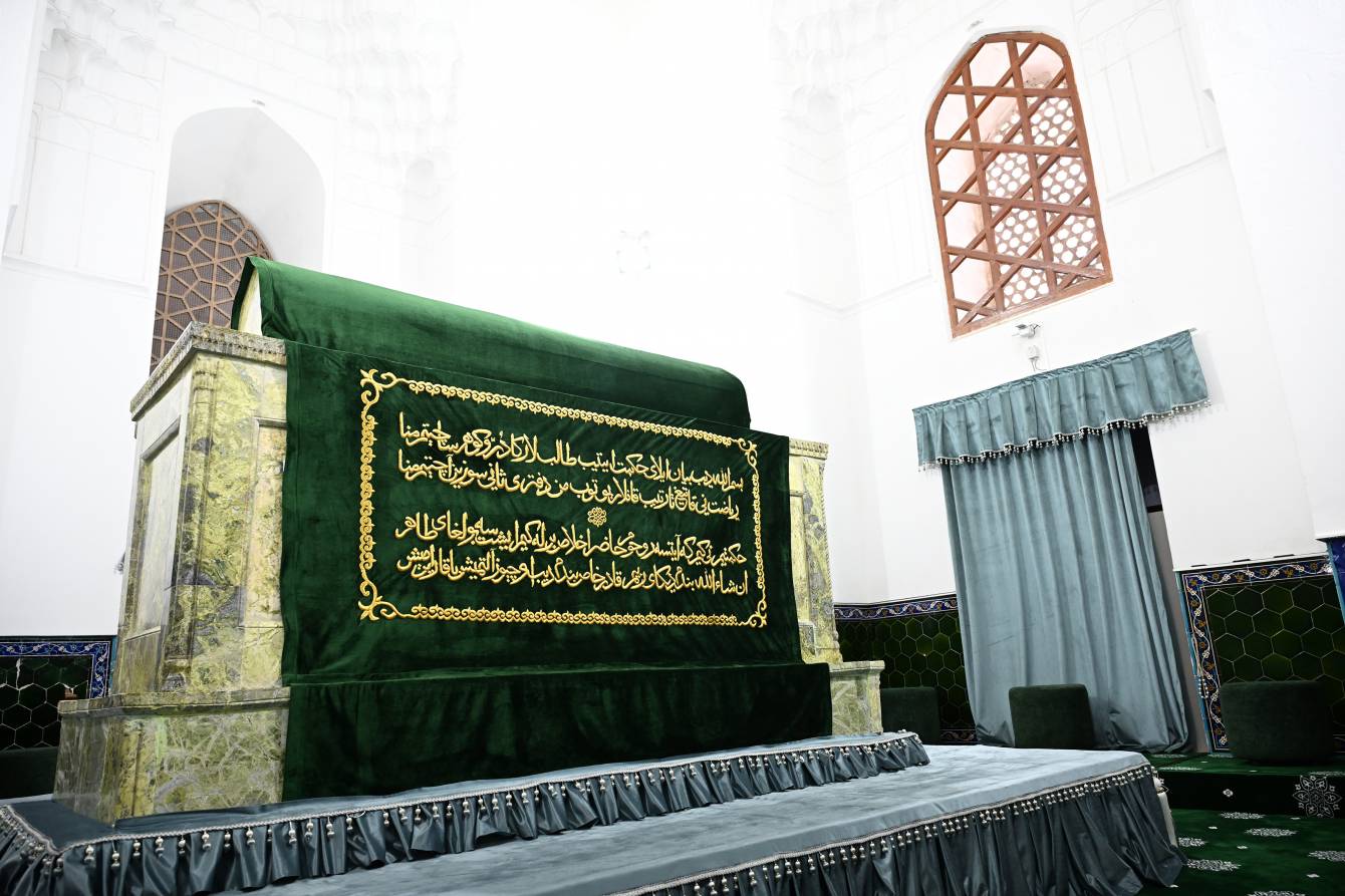 gallery-photo