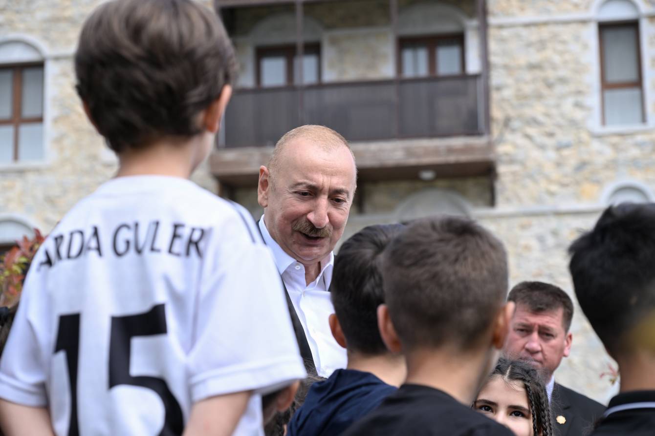 gallery-photo