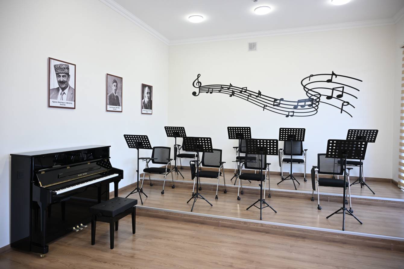 gallery-photo