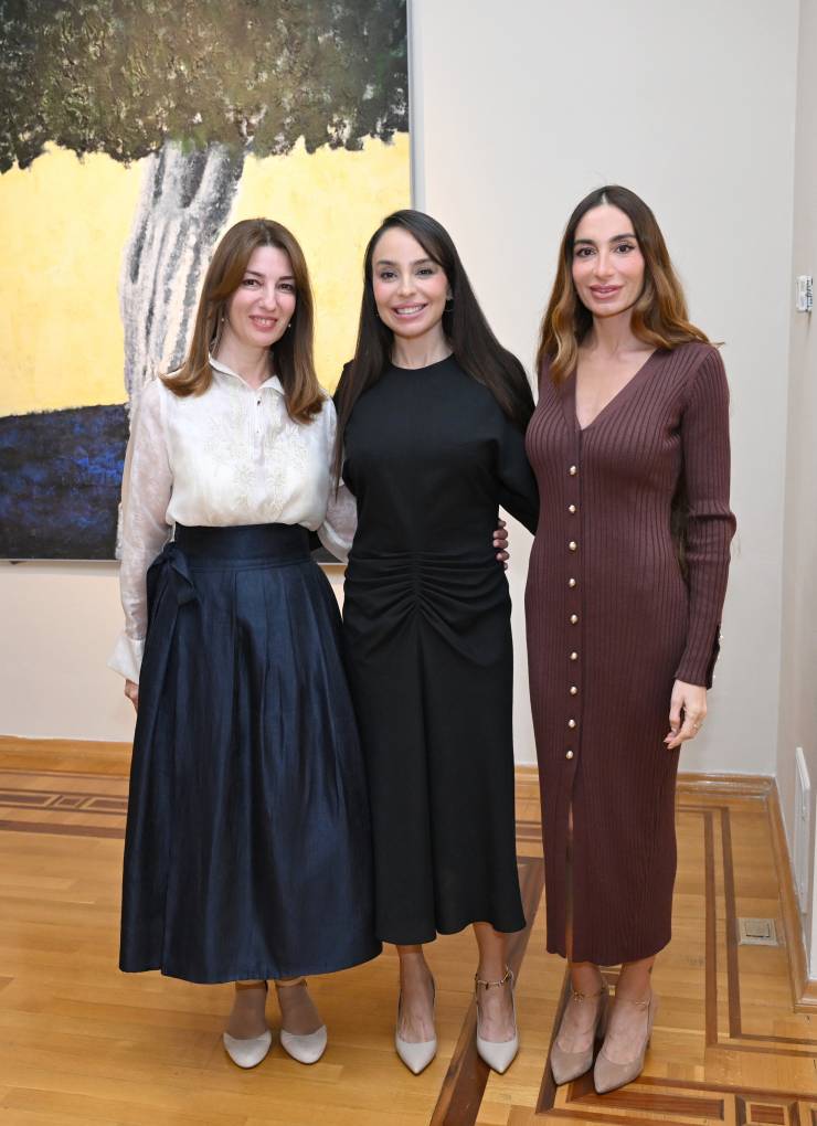 gallery-photo