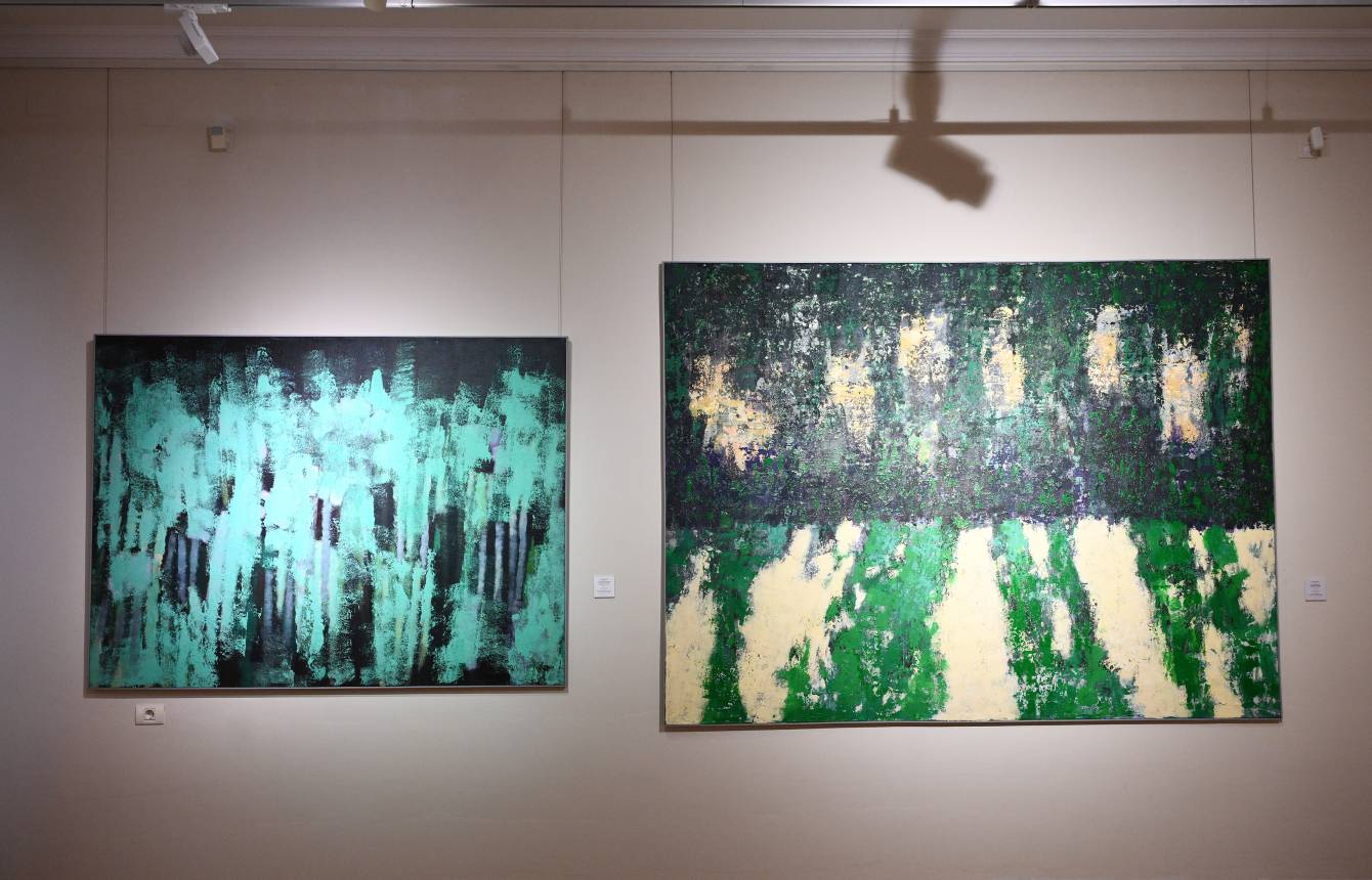 gallery-photo
