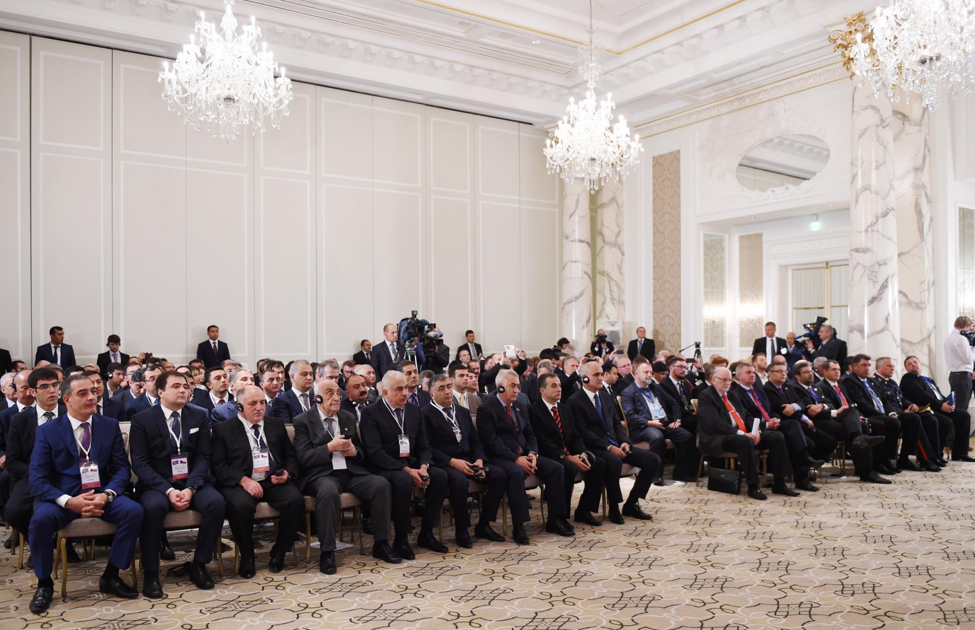 Президентский форум. Азербайджан Чехия.