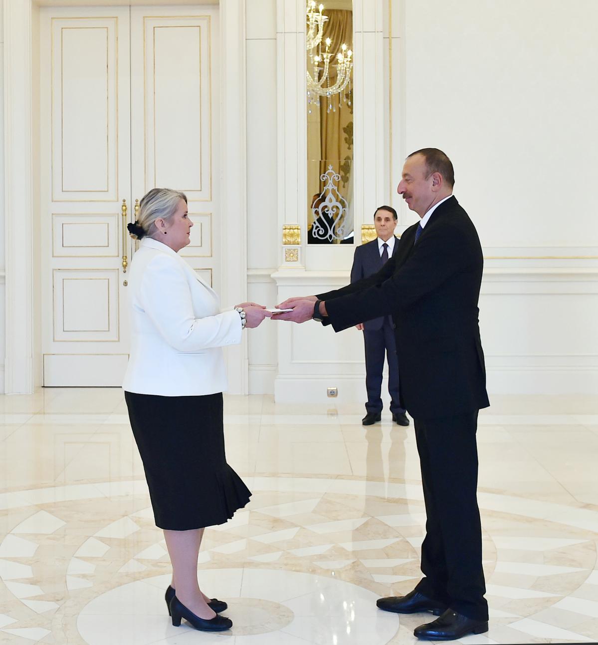Президентский строй. Посол Азербайджана в Финляндии. Посол Финляндии в Баку.