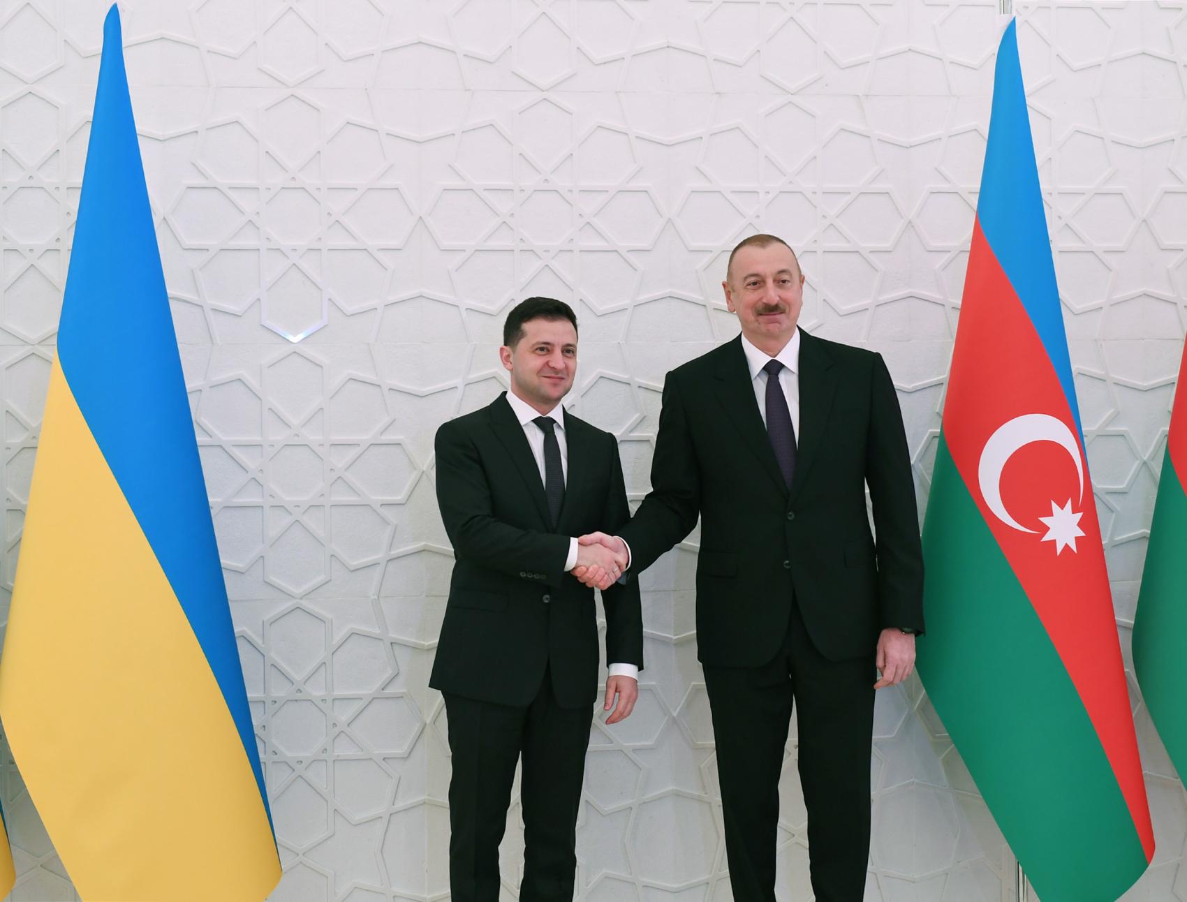 флаг украины и азербайджана