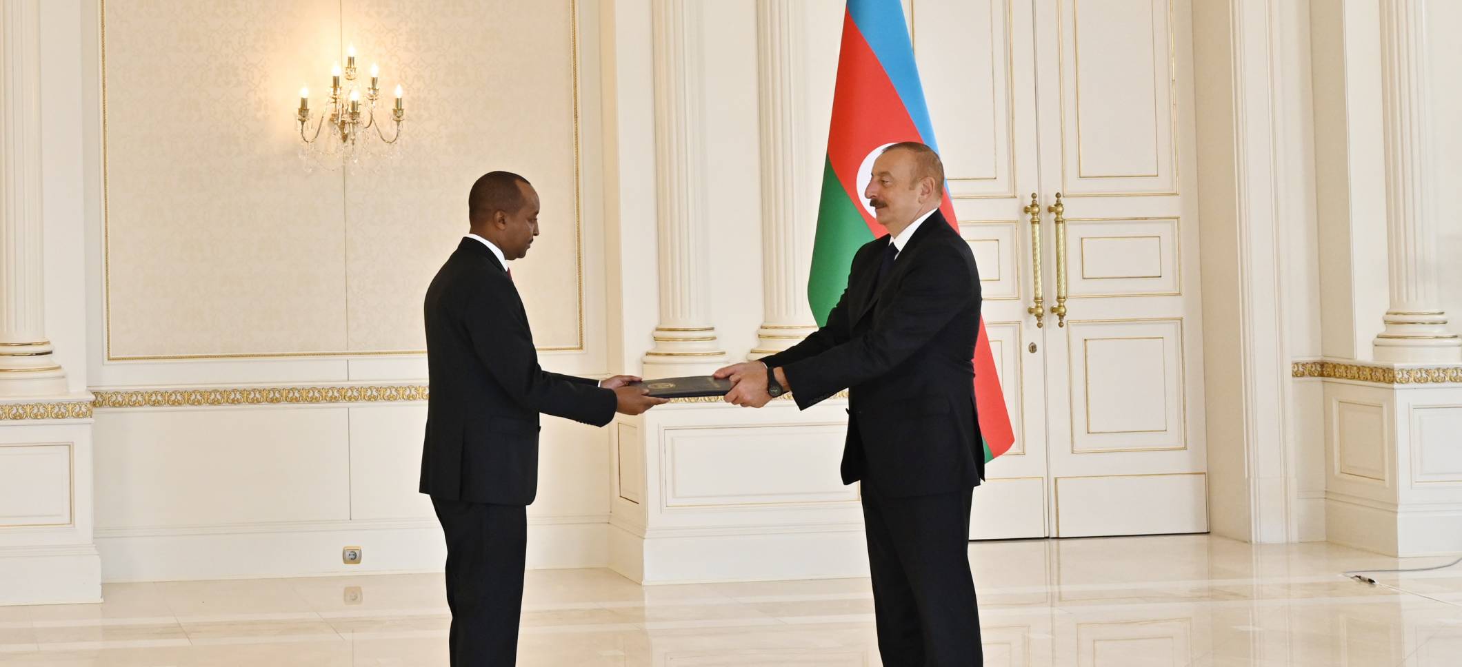 Ilham Aliyev received credentials of incoming ambassador of Rwanda