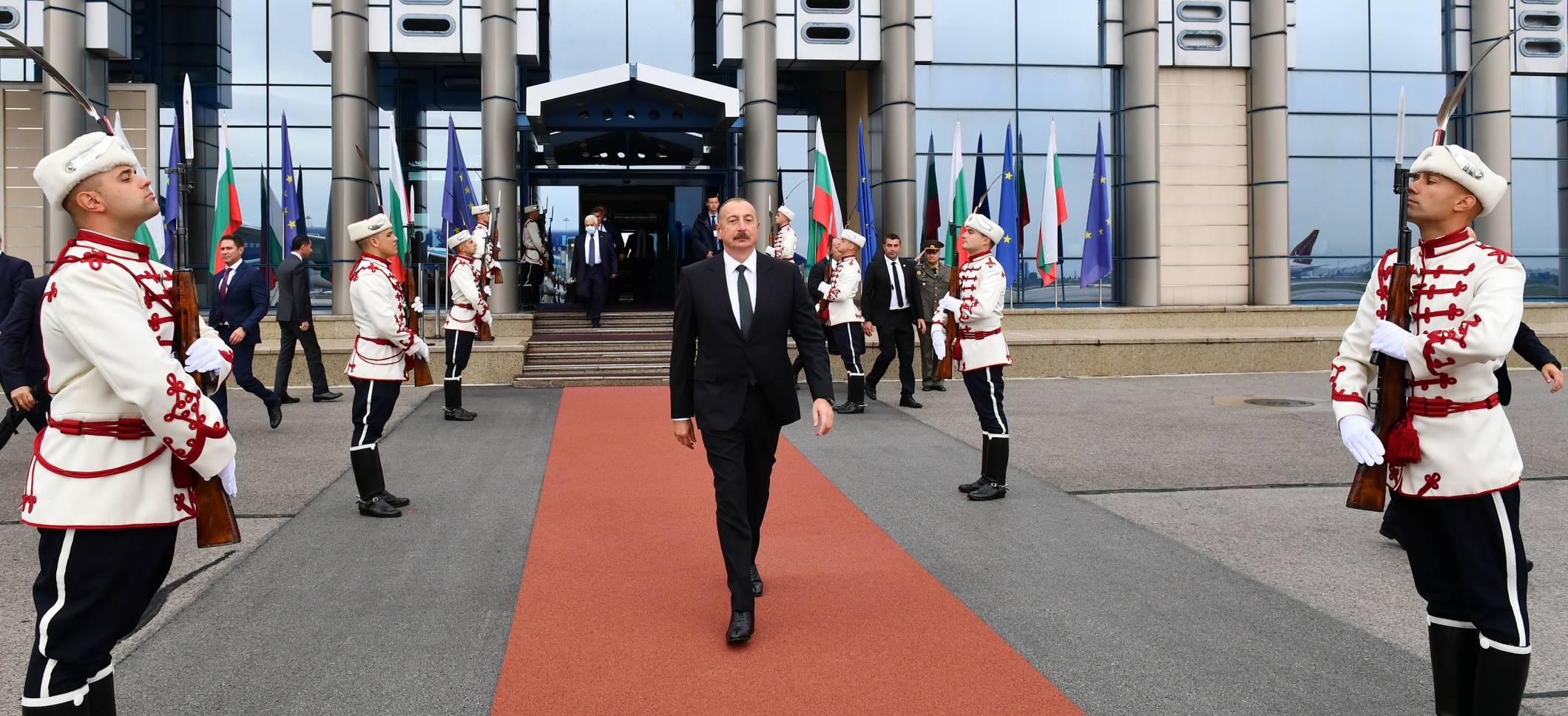 Завершился официальный визит Президента Ильхама Алиева в Болгарию
