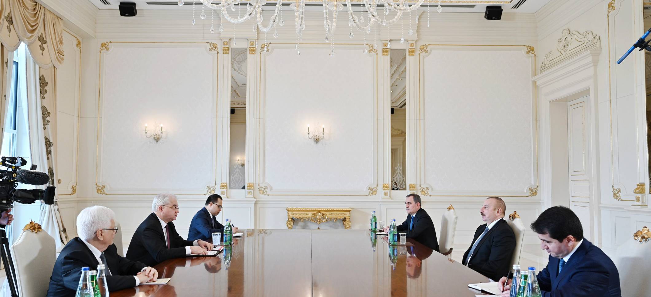 Ильхам Алиев принял специального представителя Министерства иностранных дел России по нормализации отношений между Азербайджаном и Арменией 