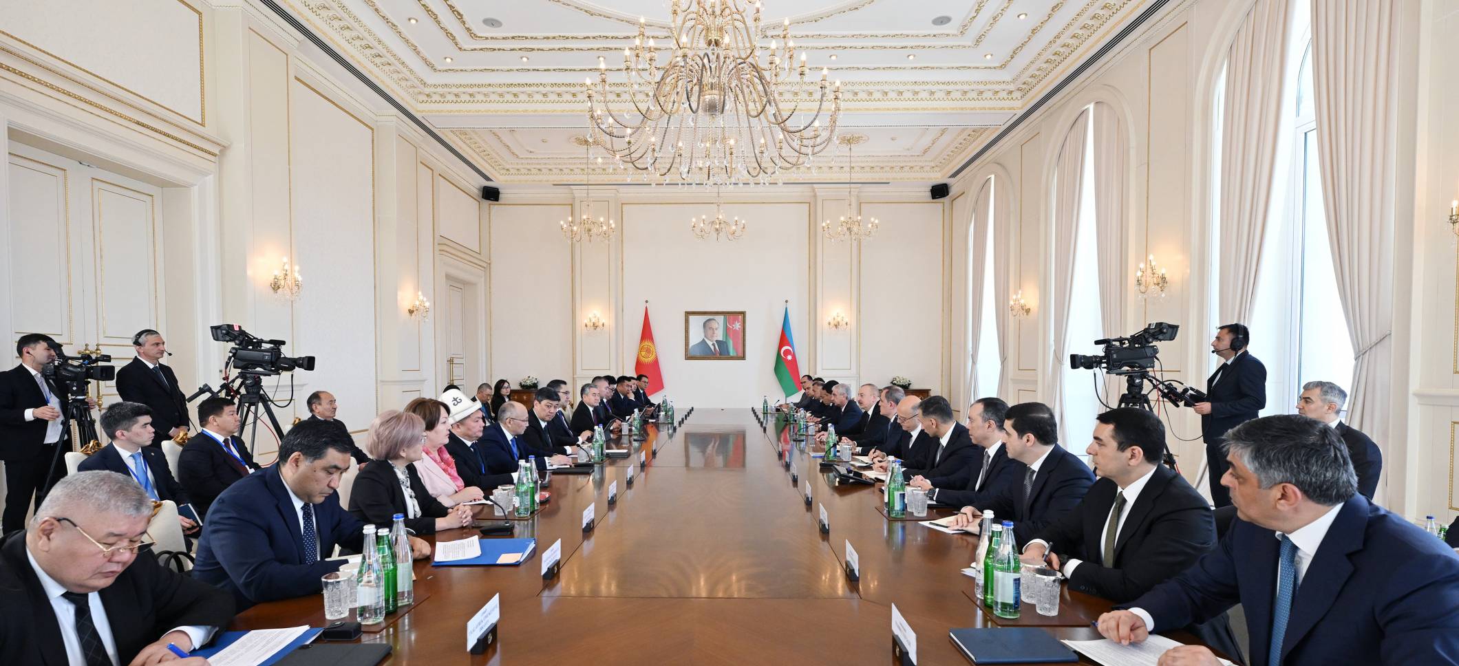 Началось 2-е заседание Межгосударственного совета Азербайджана и Кыргызстана