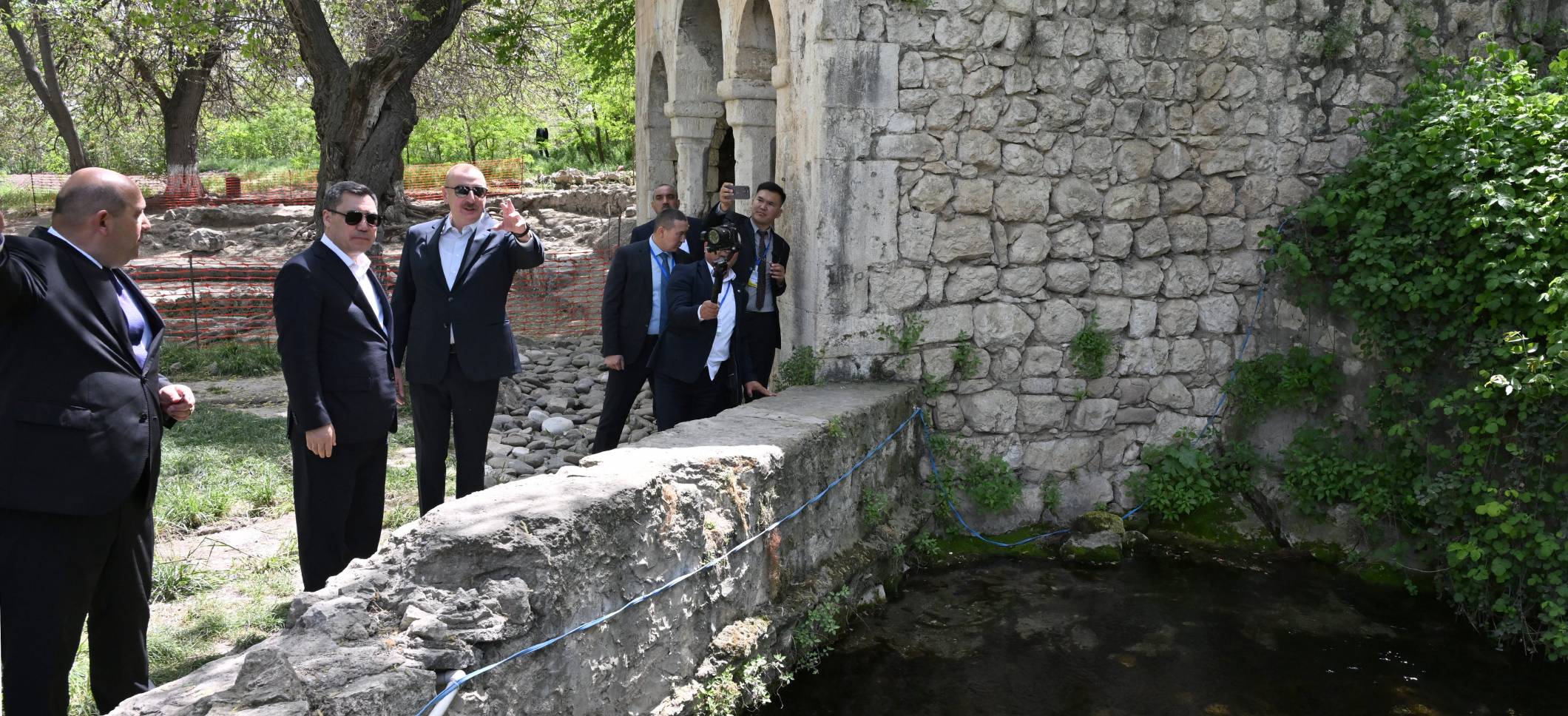 Ilham Aliyev and Sadyr Zhaparov toured Shahbulag Castle in Aghdam