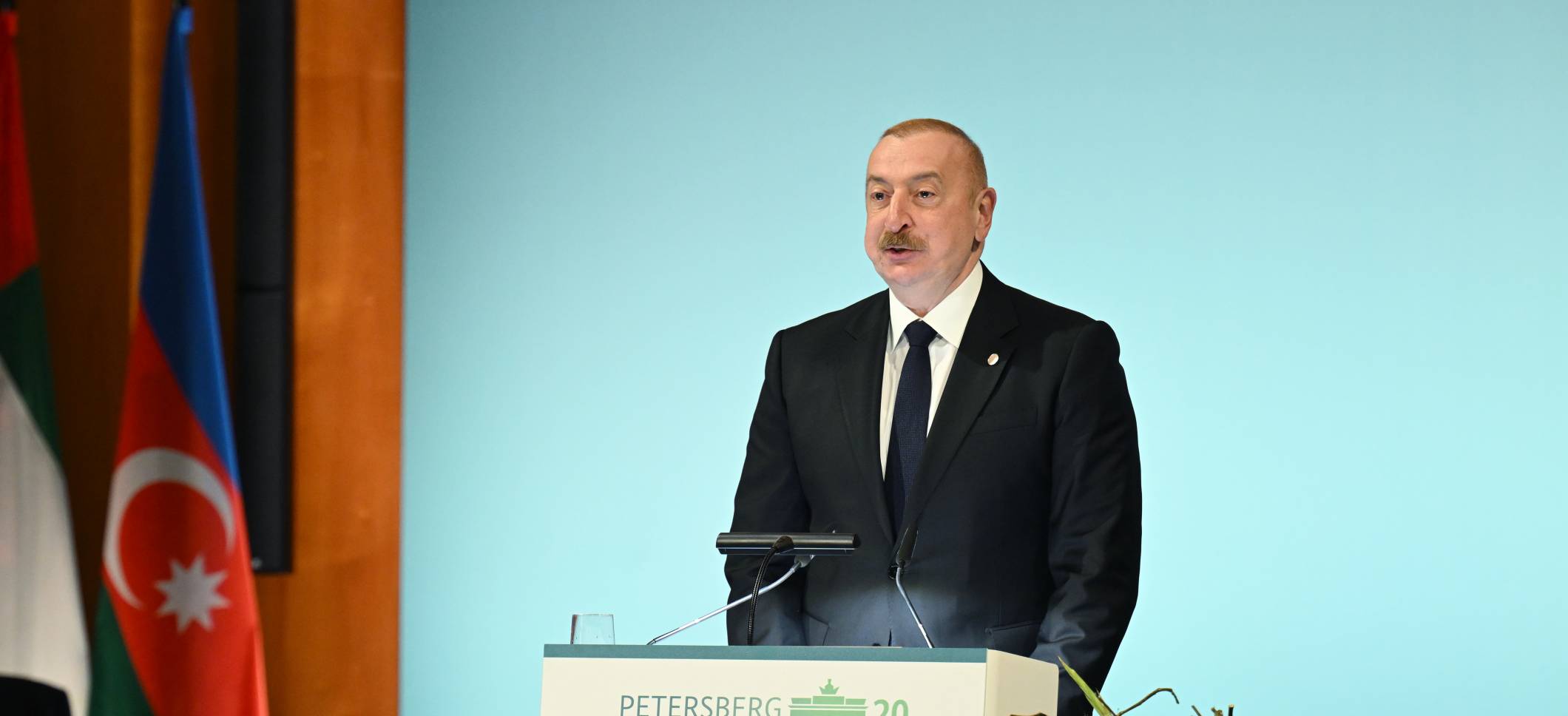 Ильхам Алиев принял участие в Сегменте высокого уровня «15-го Петерсбергского климатического диалога» в Берлине