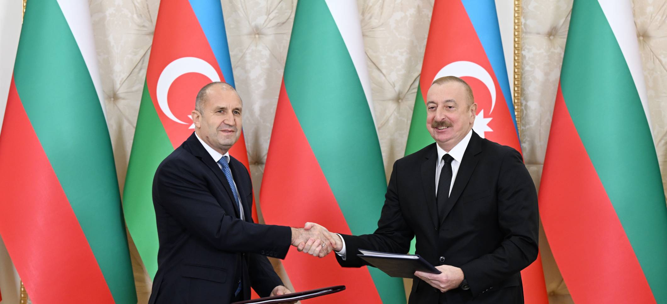 Azərbaycan-Bolqarıstan sənədləri imzalanıb 