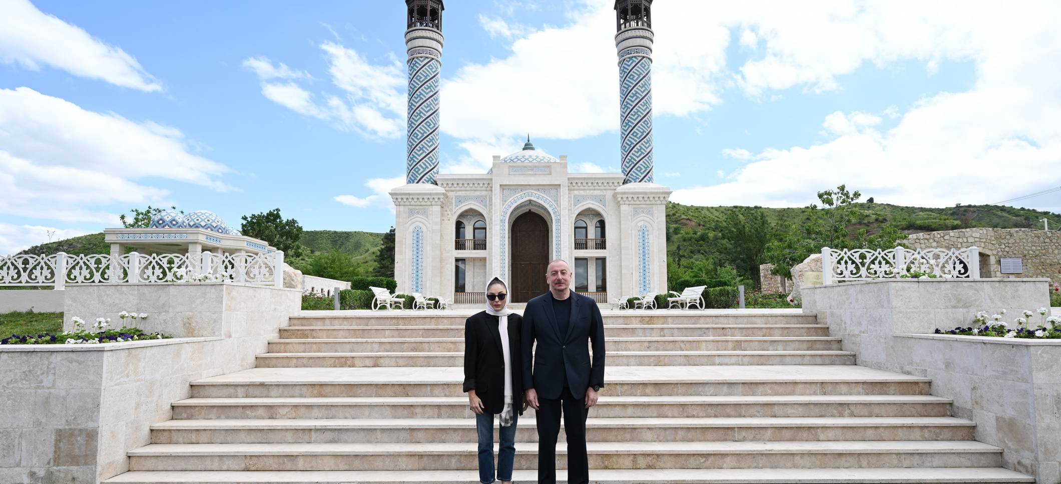 Ильхам Алиев и первая леди Мехрибан Алиева приняли участие в открытии Зангиланской мечети
