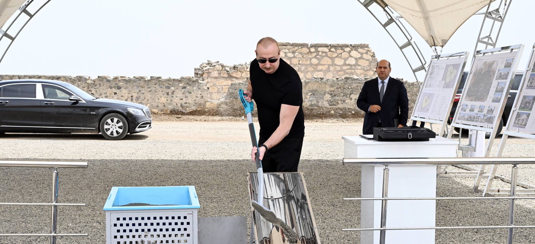 Ильхам Алиев заложил фундамент села Шотланлы Агдамского района