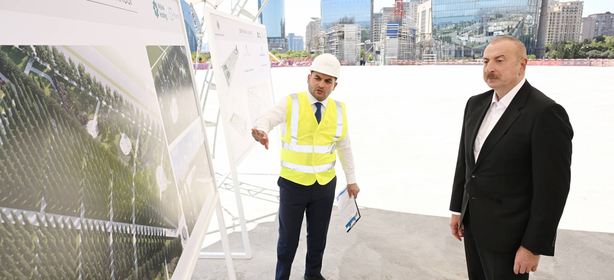 Ильхам Алиев ознакомился со строительными работами в Парке Победы в Баку