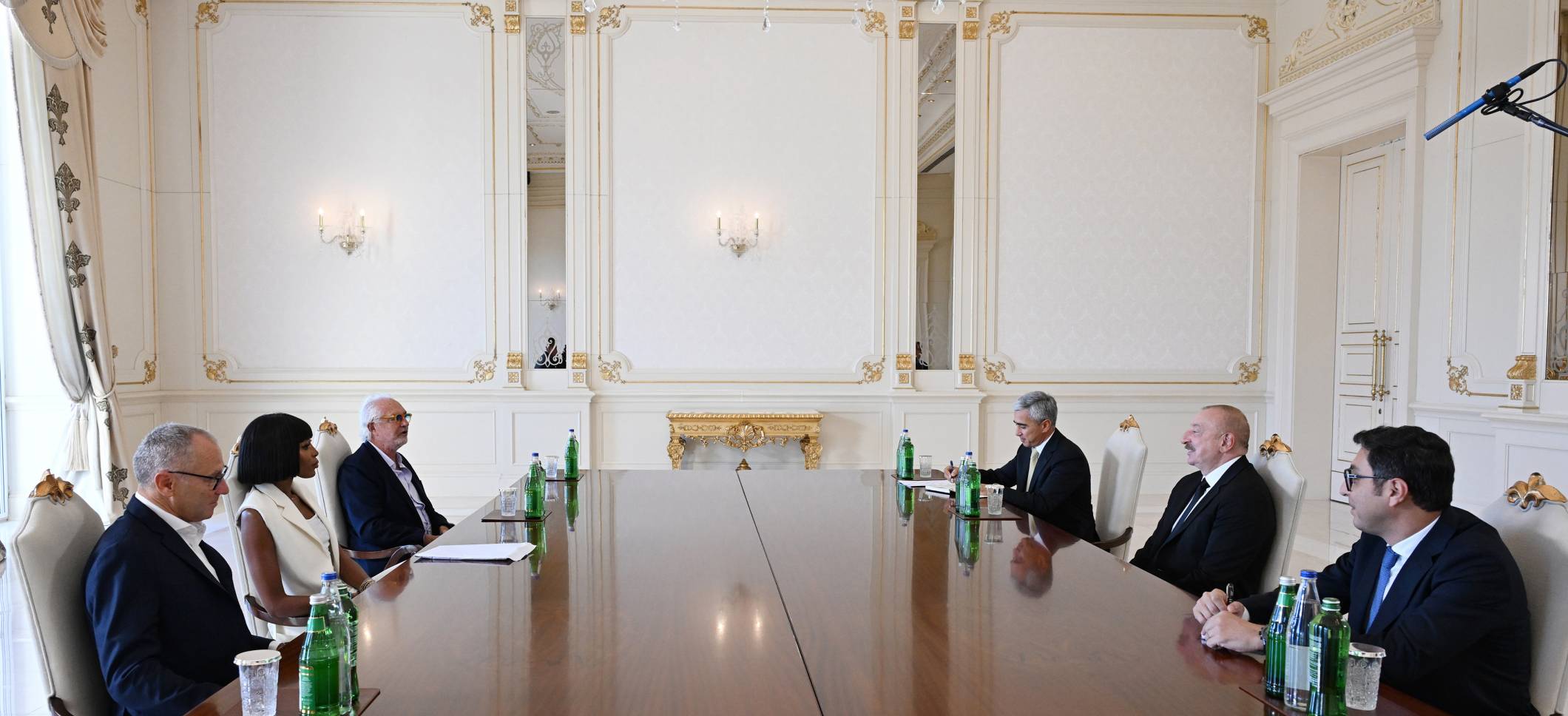 Ilham Aliyev received President and Chief Executive Officer, consultant of Formula 1, and British model