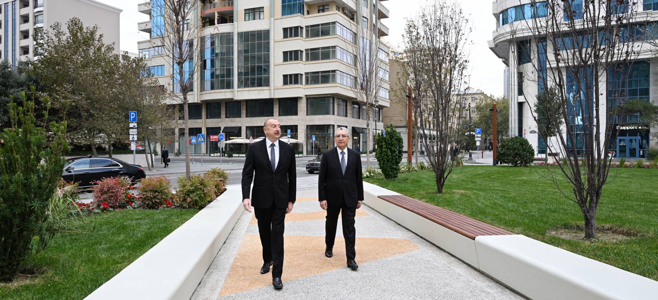 Ilham Aliyev reviewed conditions in newly established park in Nasimi district of Baku