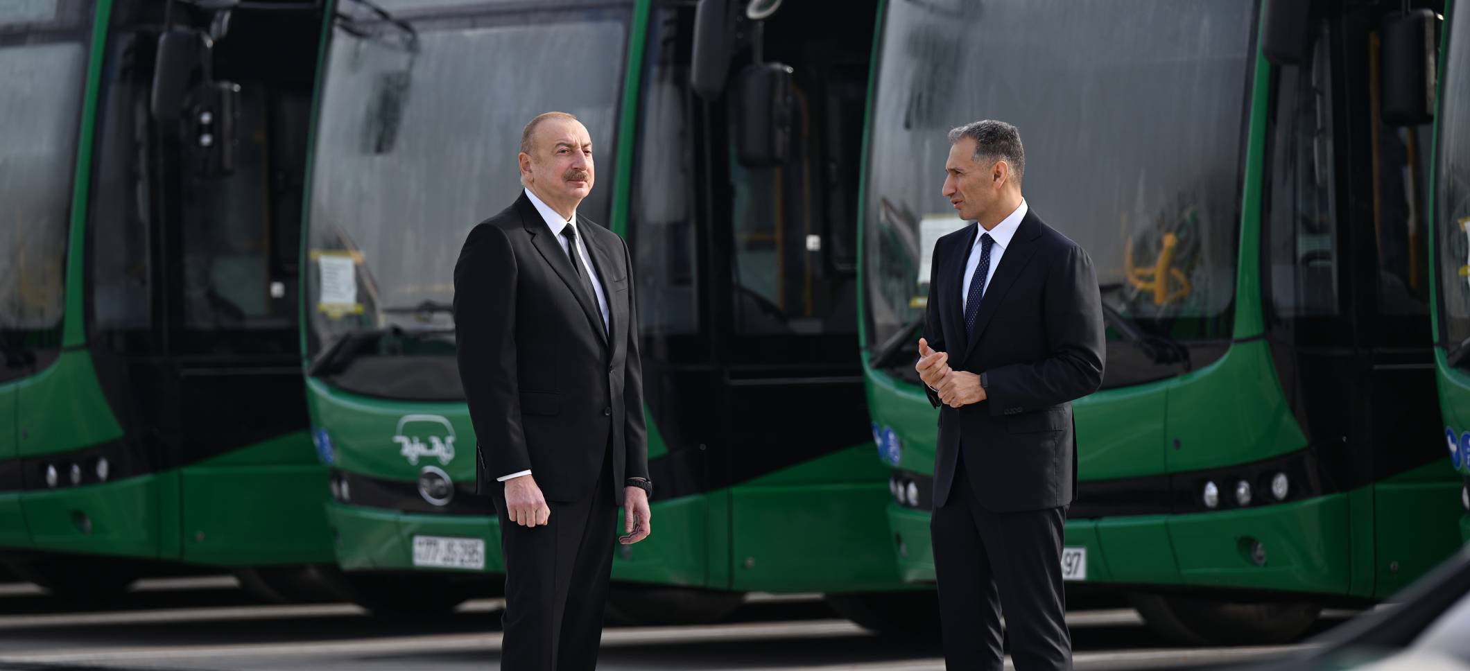 Ilham Aliyev got acquainted with activities of Zigh Electric Bus Depot