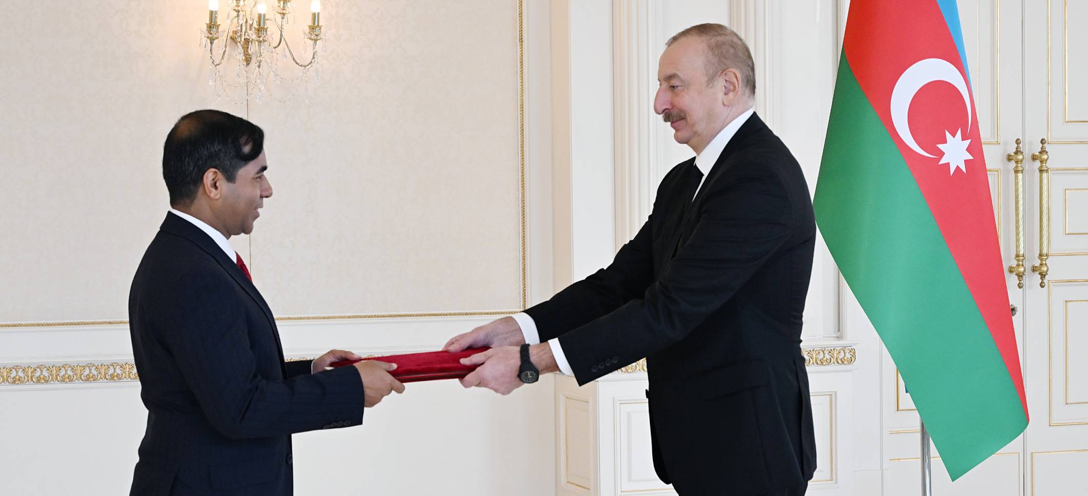 Ilham Aliyev received credentials of incoming ambassador of Bangladesh to Azerbaijan