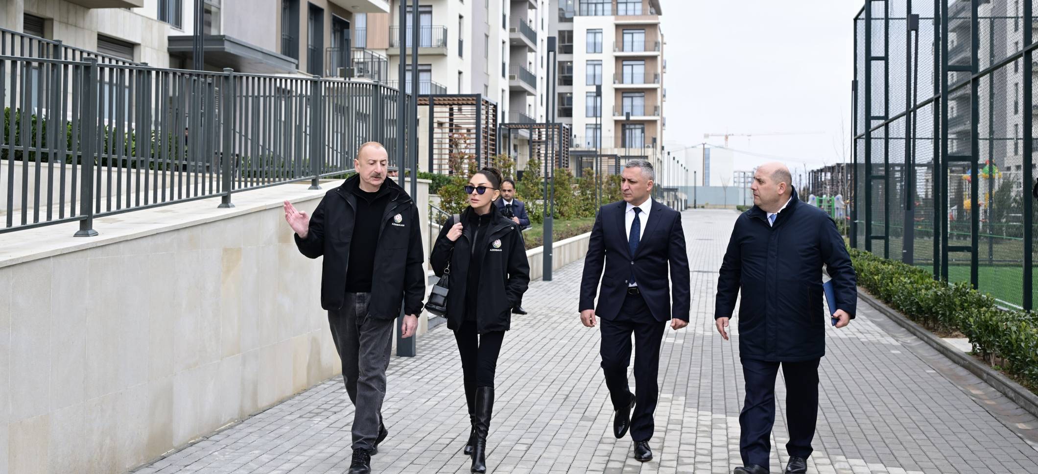 Ilham Aliyev reviewed conditions at “Aghdam Residence” residential complex