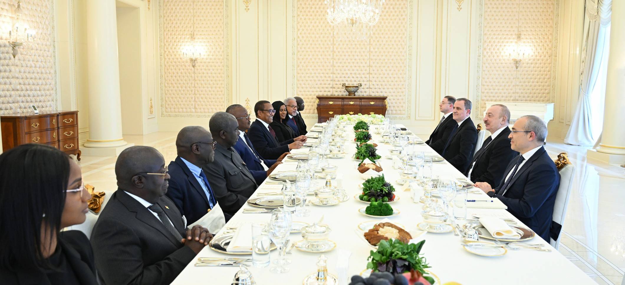 Ilham Aliyev held expanded meeting over lunch with President of Guinea-Bissau