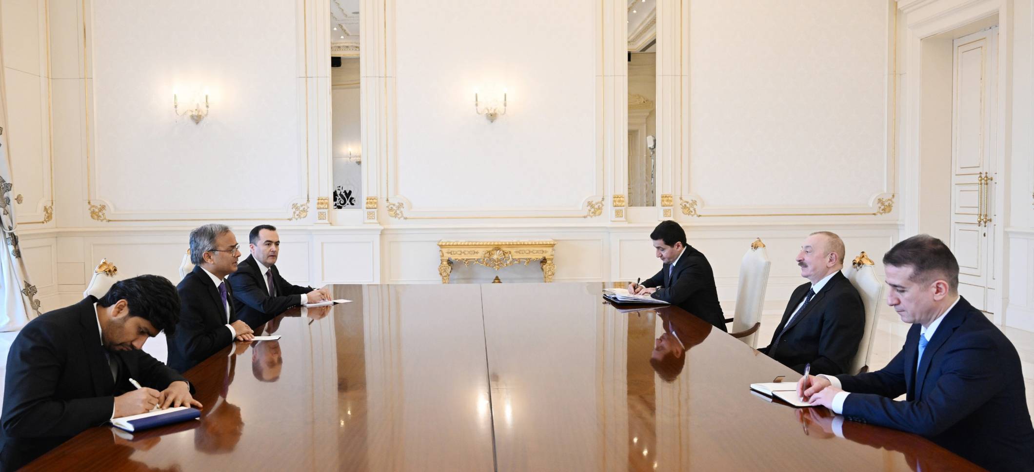 Ilham Aliyev received Secretary General of Economic Cooperation Organization