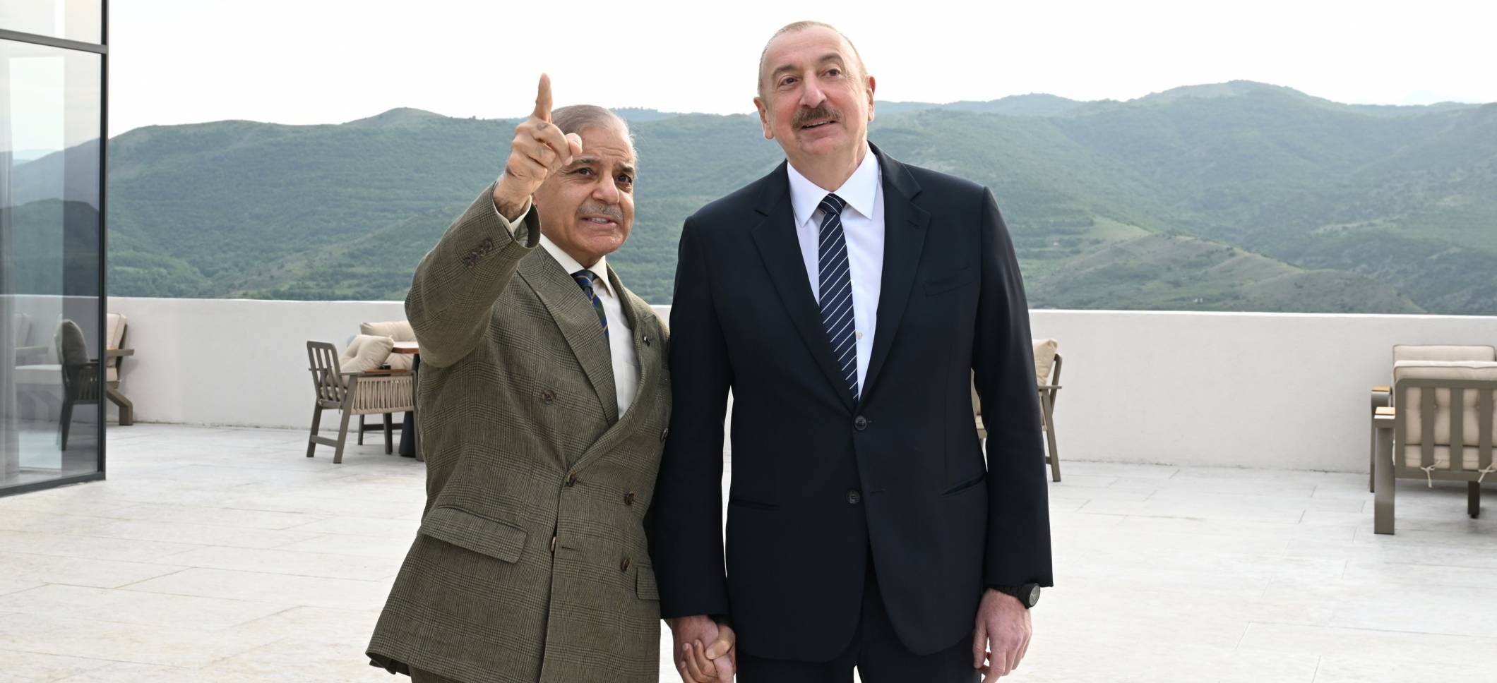 Ilham Aliyev held expanded meeting over luncheon with Prime Minister of Pakistan in Lachin