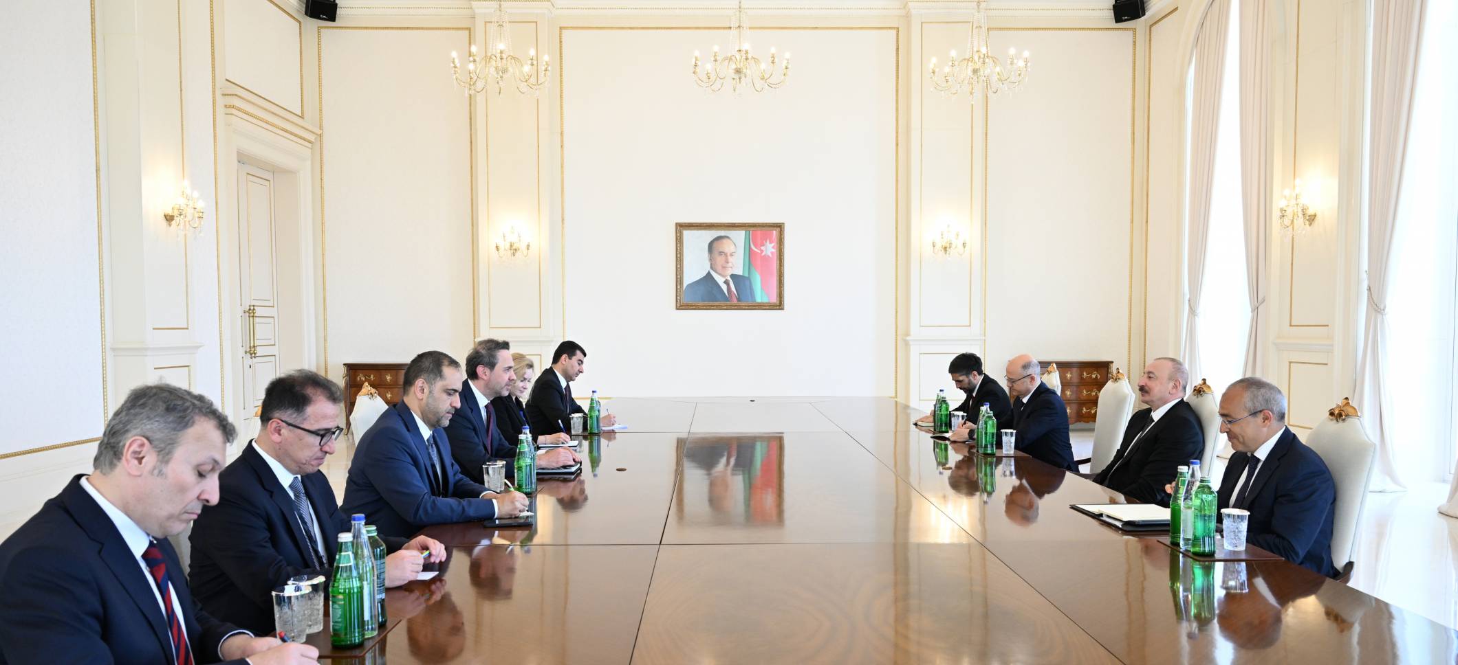 Ilham Aliyev received Turkish Minister of Energy and Natural Resources