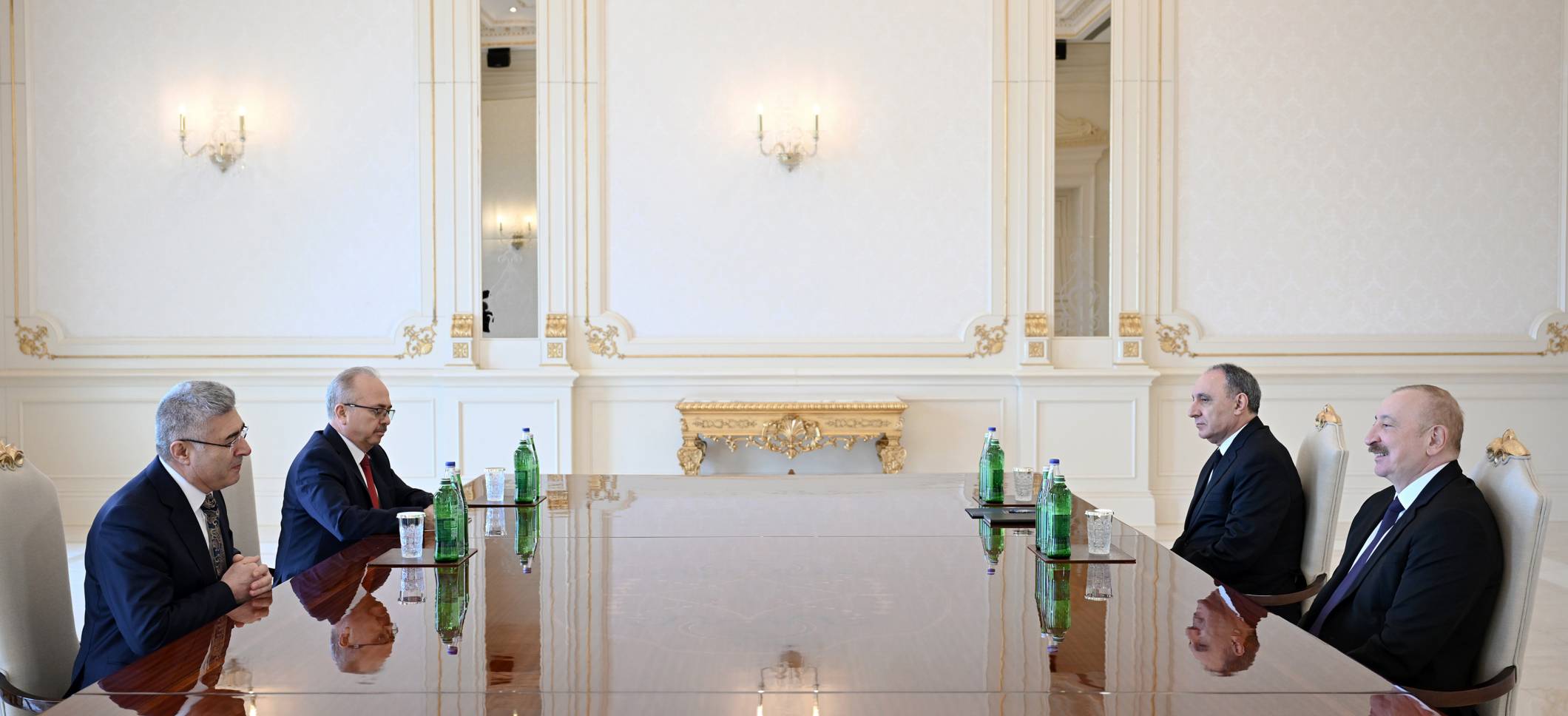 Ильхам Алиев принял генерального прокурора Верховного суда Турции