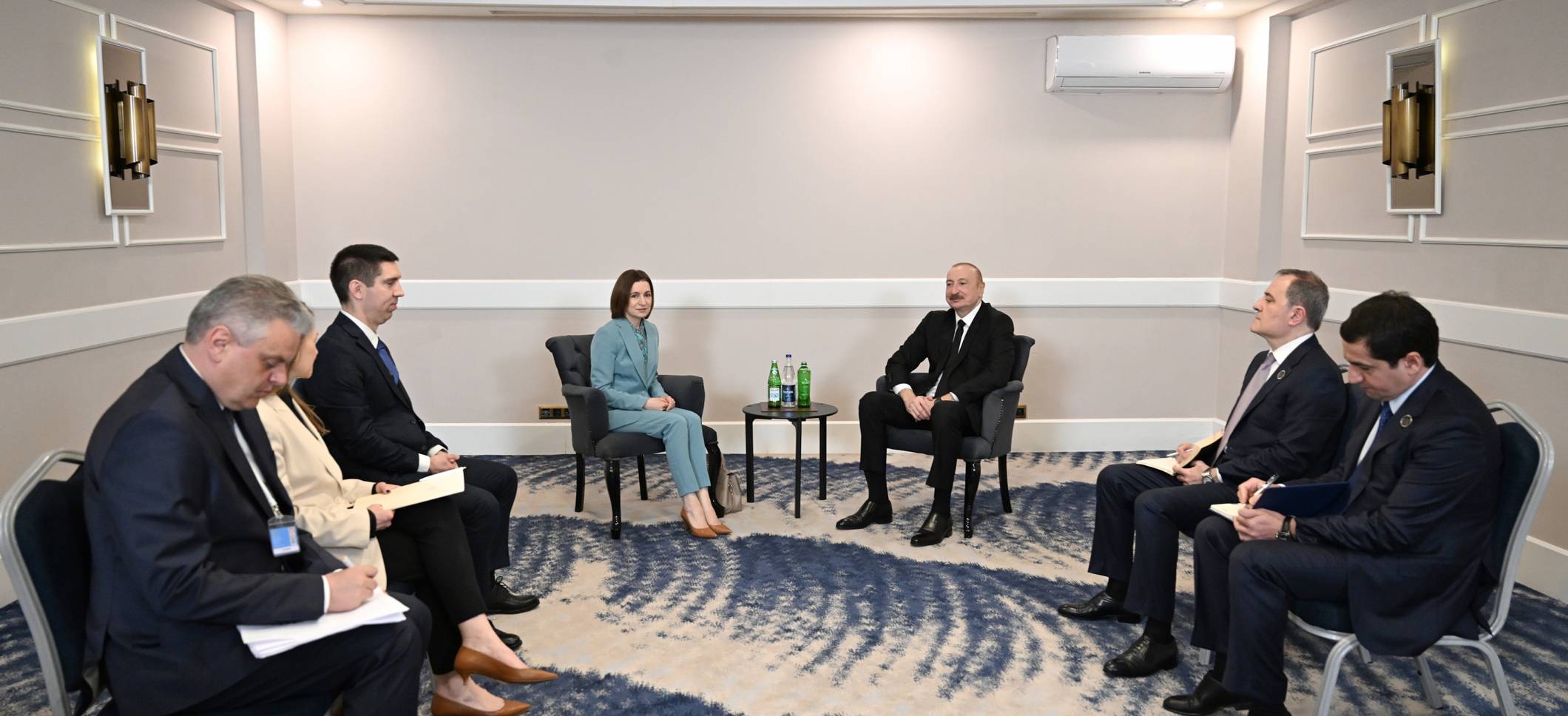 İlham Əliyevin Antalyada Moldova Prezidenti ilə görüşü olub