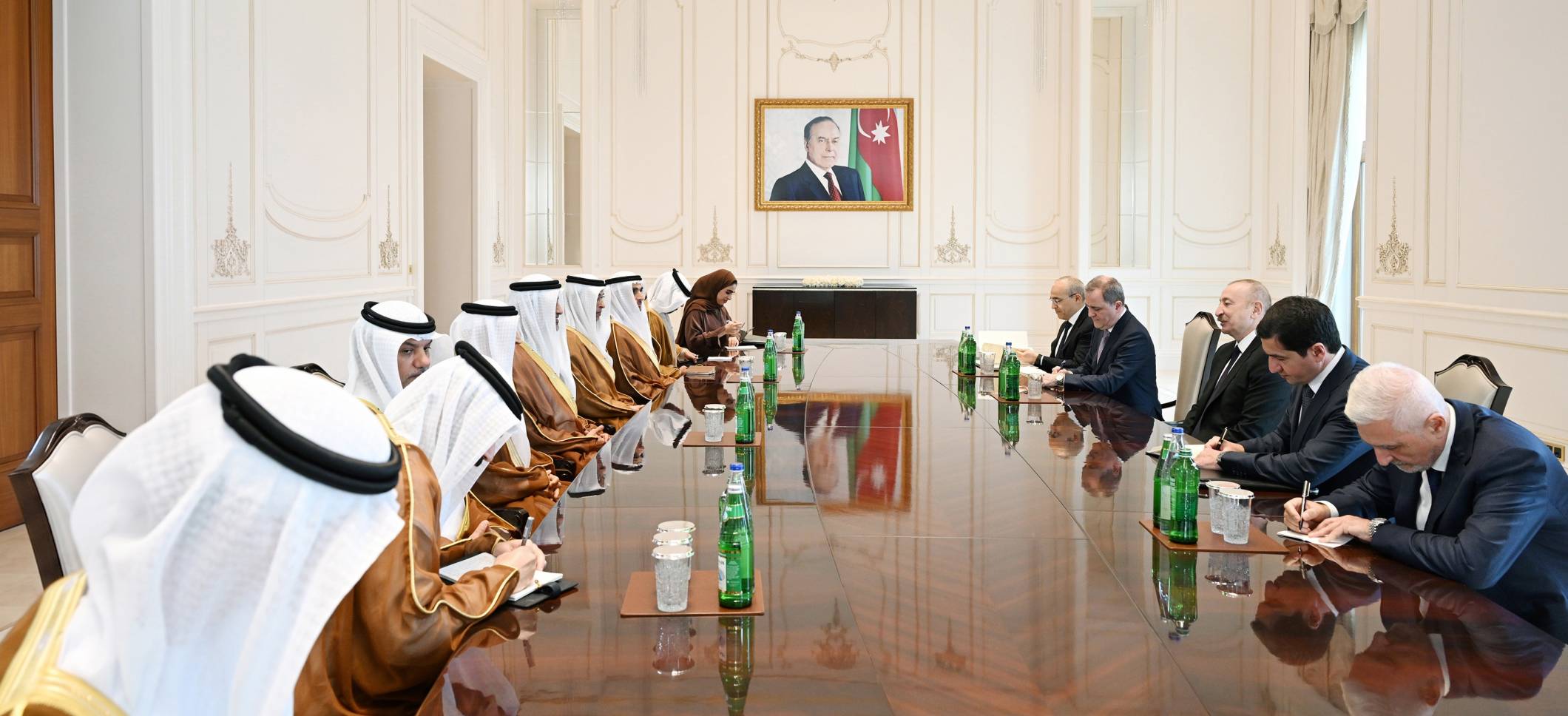 Ilham Aliyev received delegation from the United Arab Emirates