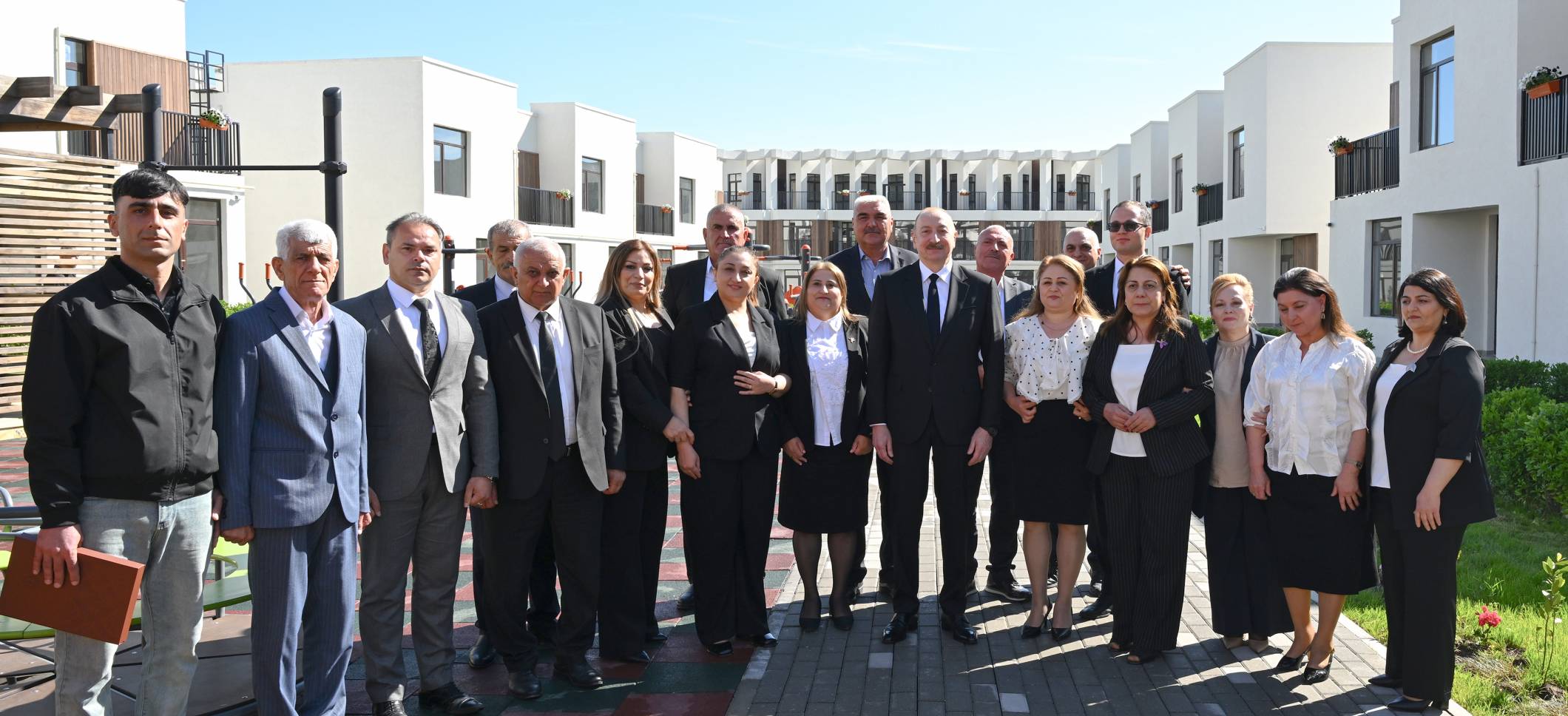 Ilham Aliyev met with families moving to first residential complex in Zangilan