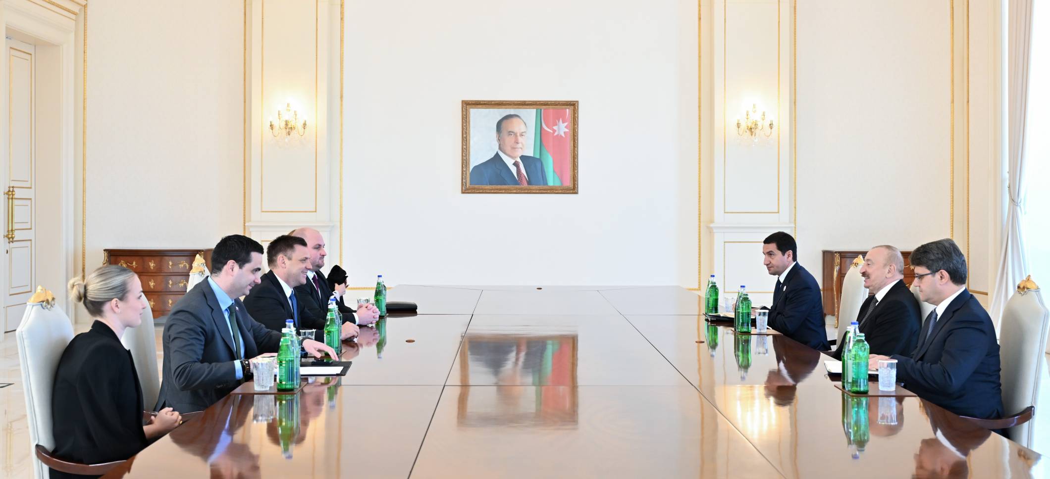 İlham Əliyev Slovakiya Baş nazirinin müavinini qəbul edib