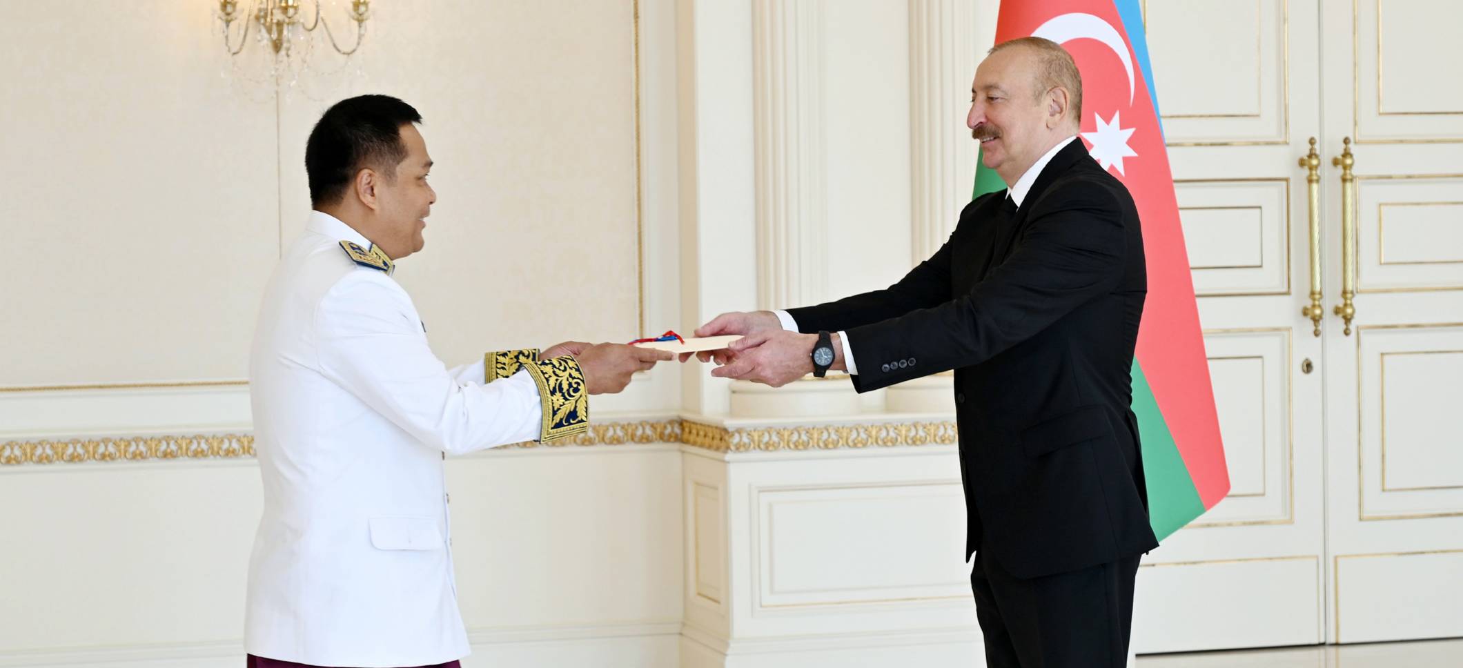 Ilham Aliyev received credentials of incoming Cambodian ambassador