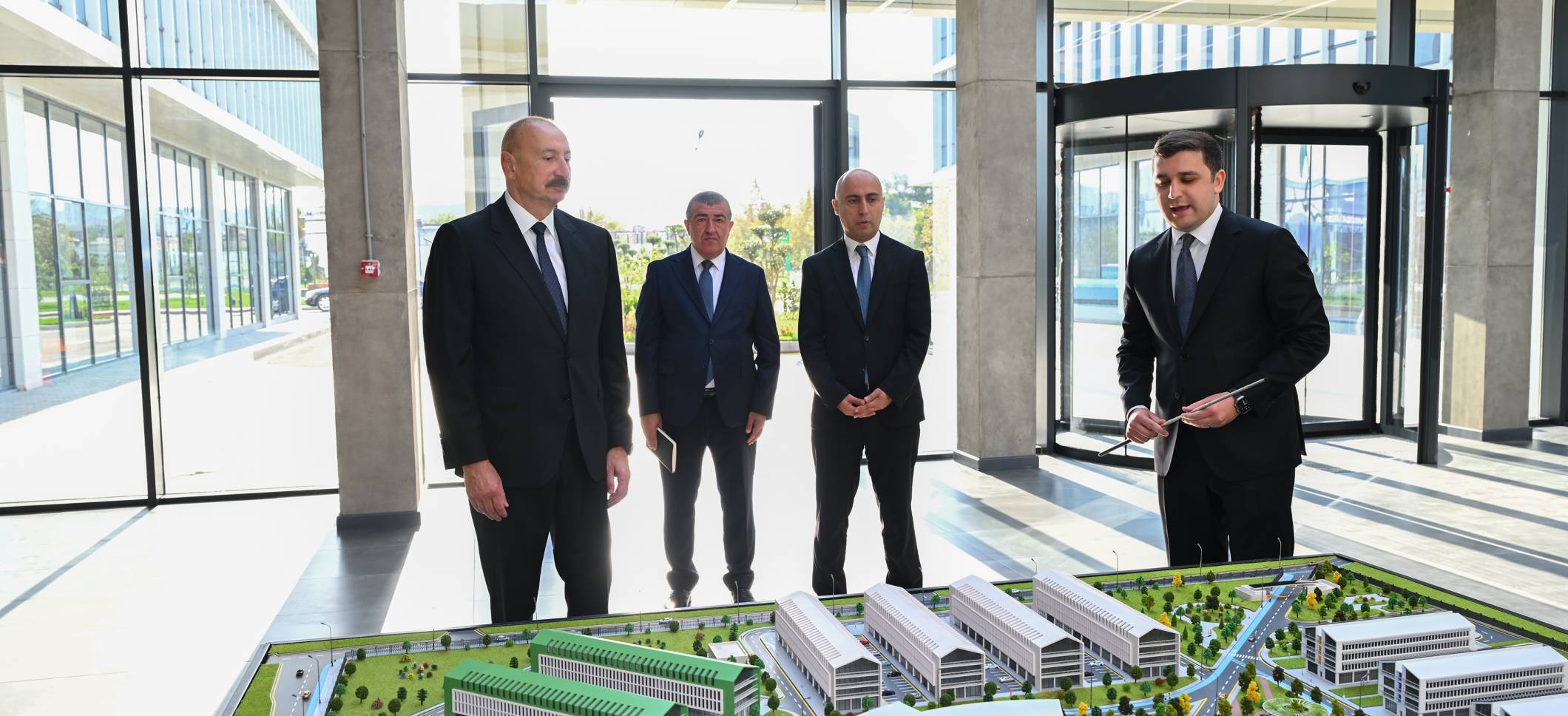 İlham Əliyev “SABAH.city” innovasiya şəhərciyinin birinci mərhələsinin açılışında iştirak edib