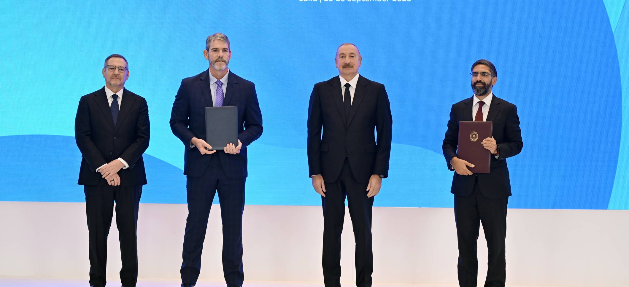 Documents signed as part of 2nd Azerbaijan International Investment Forum exchanged