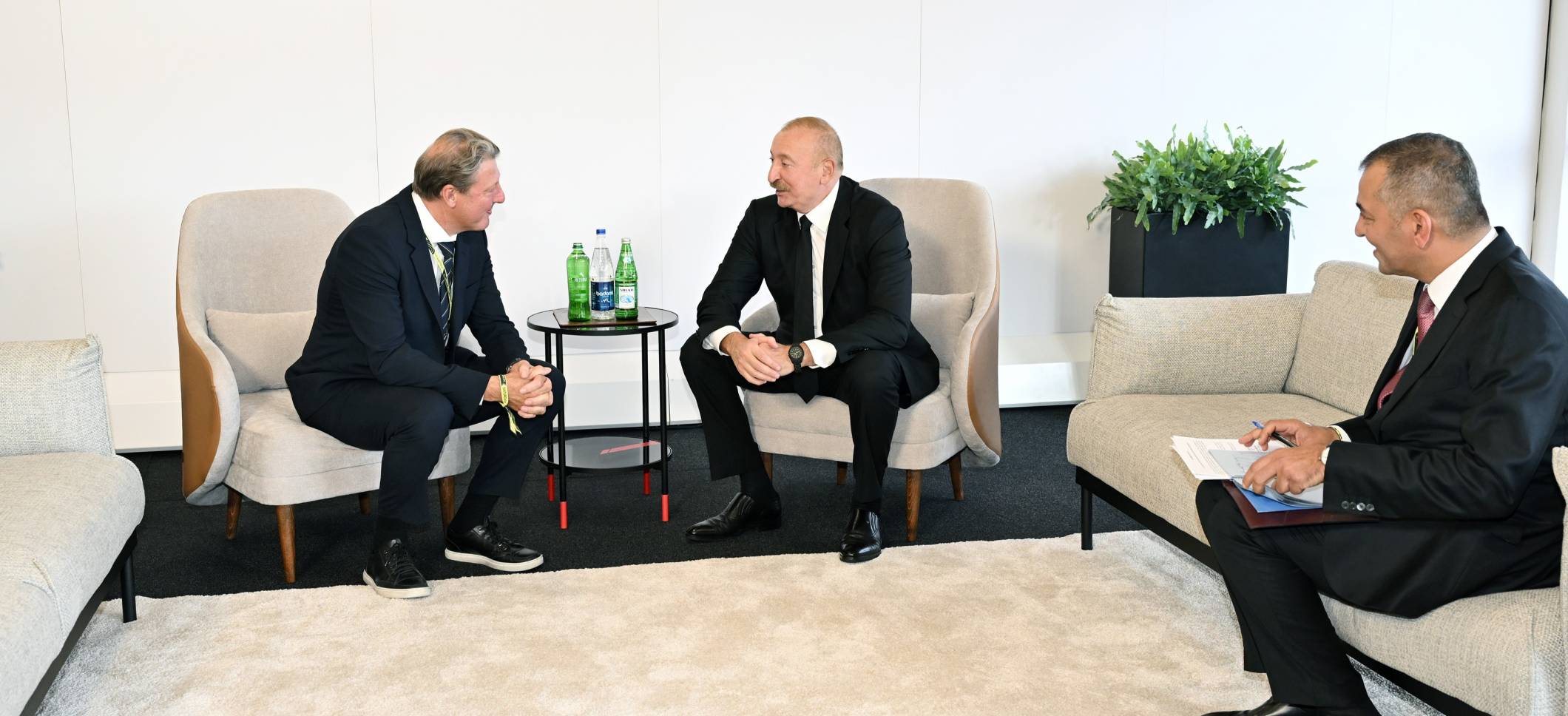 Ilham Aliyev met with President of International Ski and Snowboard Federation