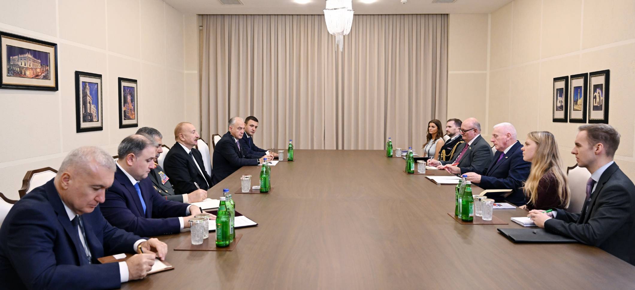 Ilham Aliyev received UK Minister of State for Defence