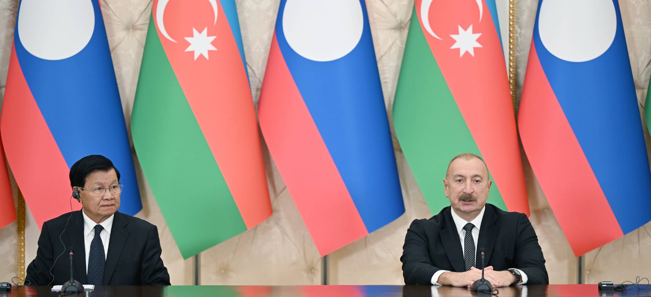 Presidents of Azerbaijan and Laos delivered press statements