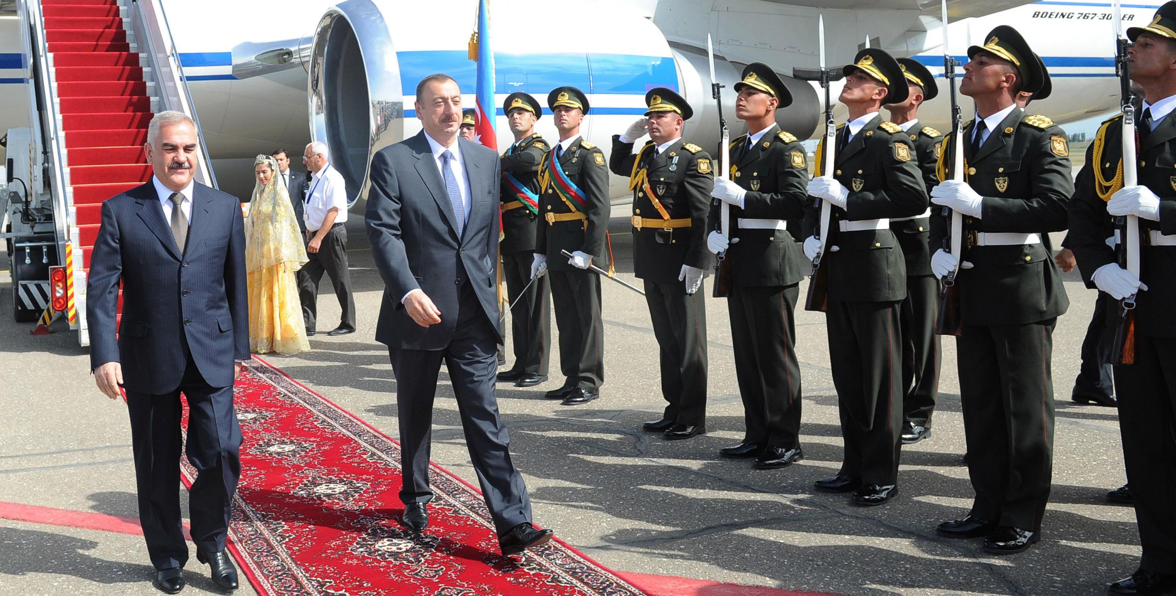 Ильхам Алиев прибыл в Нахчыванскую Автономную Республику