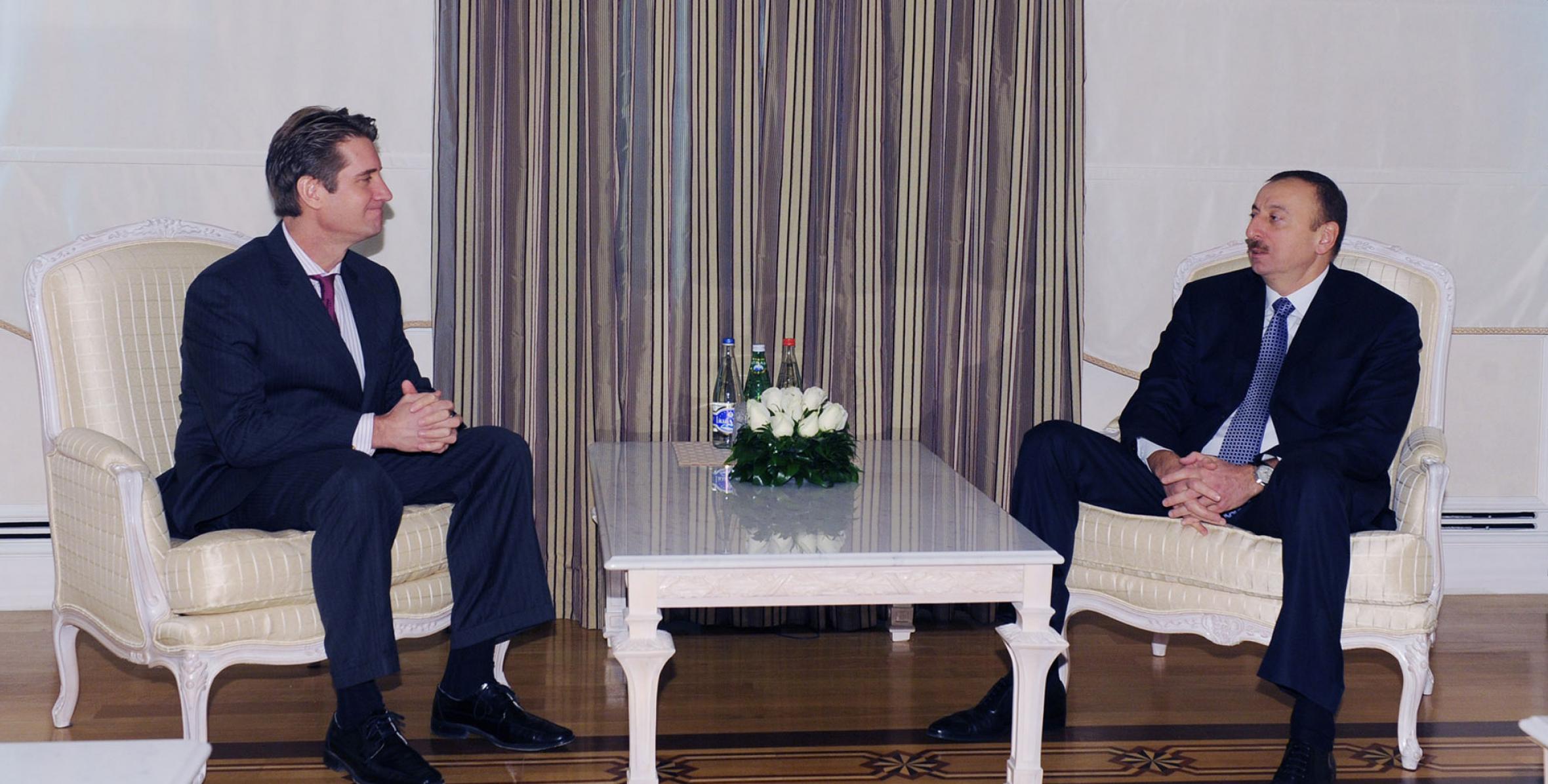 Ильхам Алиев принял посла США в Азербайджане Мэтью Брайзу